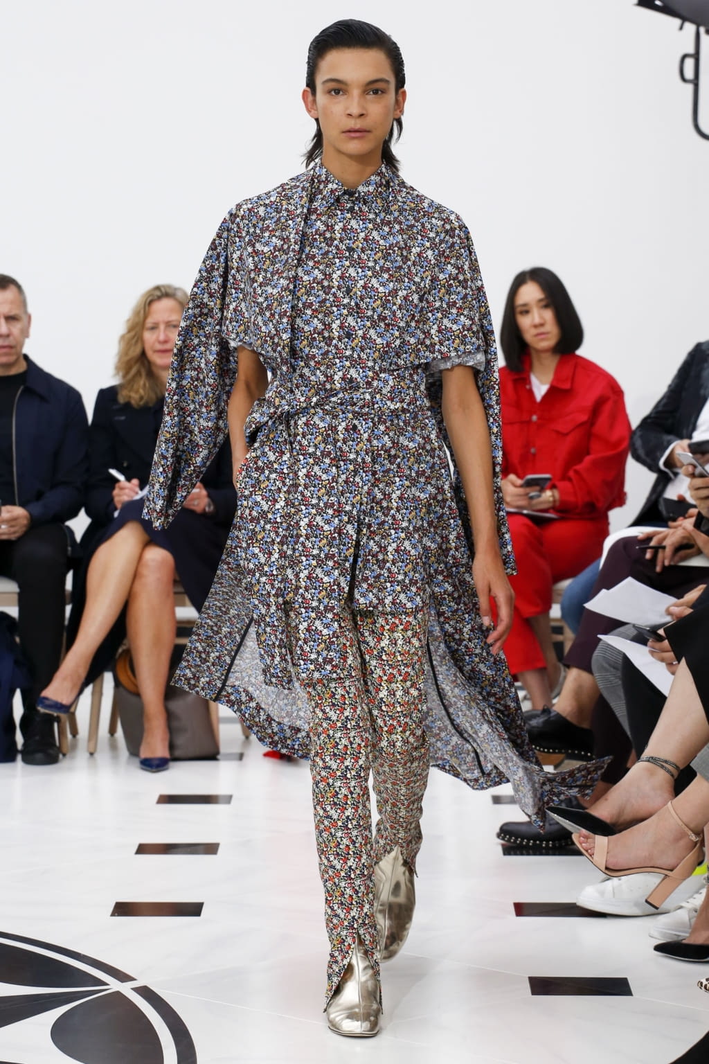 Fashion Week London Spring/Summer 2019 look 24 de la collection Victoria Beckham womenswear