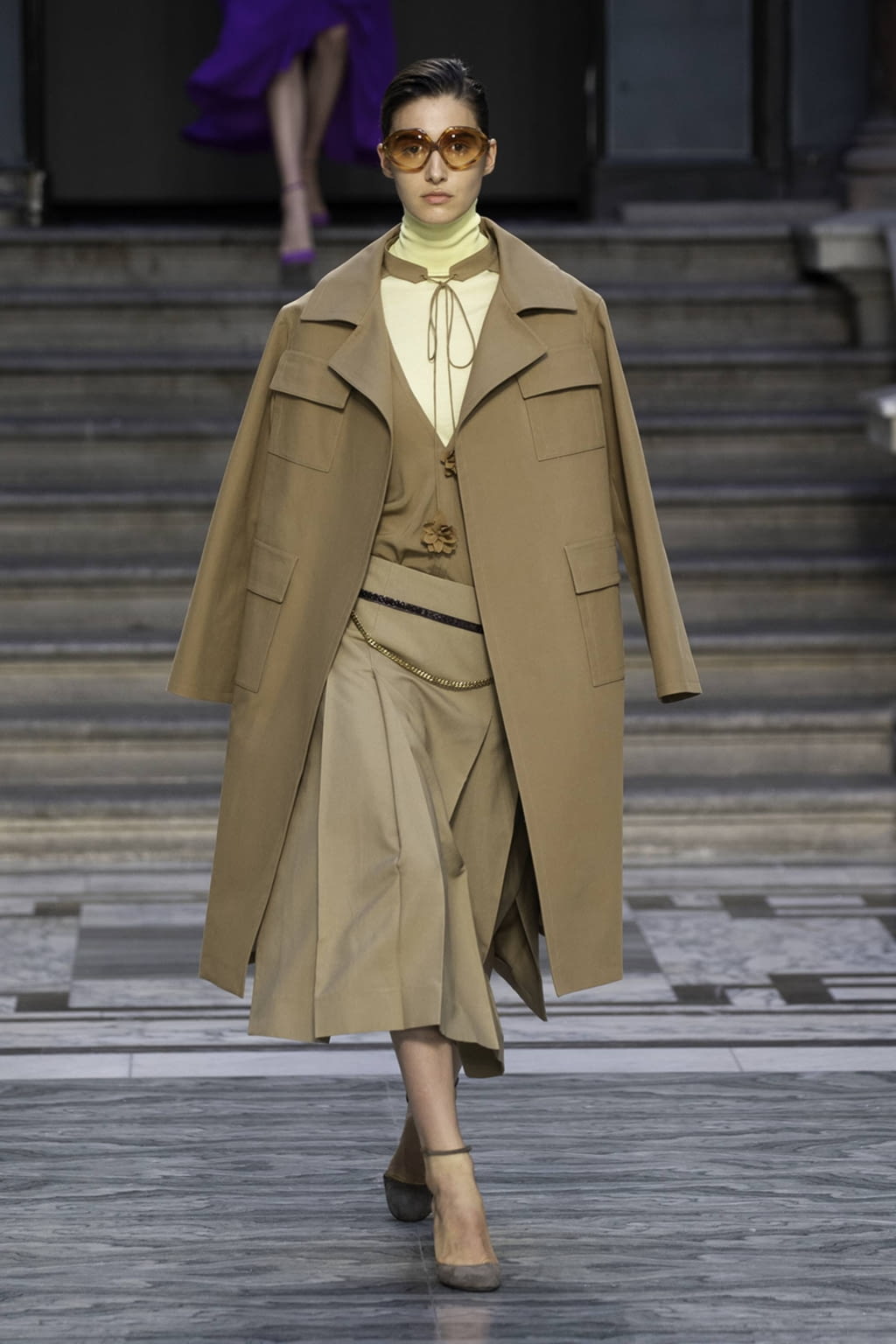 Fashion Week London Spring/Summer 2020 look 4 from the Victoria Beckham collection womenswear