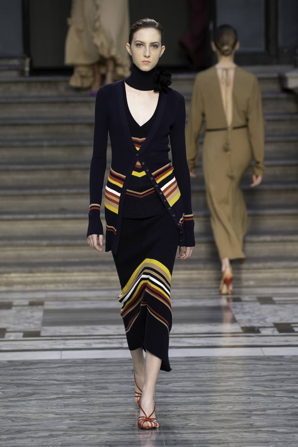 Fashion Week London Spring/Summer 2020 look 34 from the Victoria Beckham collection womenswear