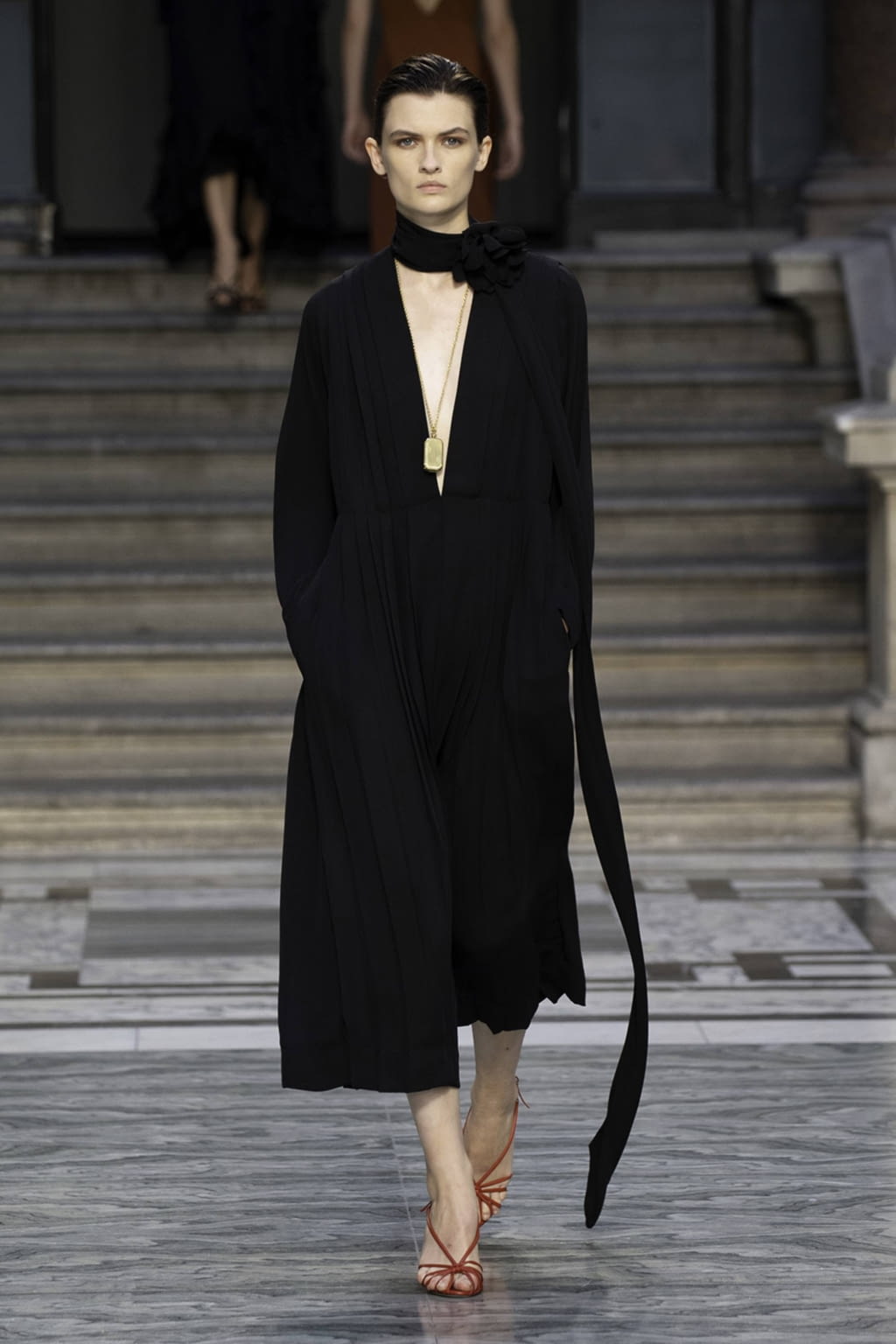 Fashion Week London Spring/Summer 2020 look 39 from the Victoria Beckham collection womenswear
