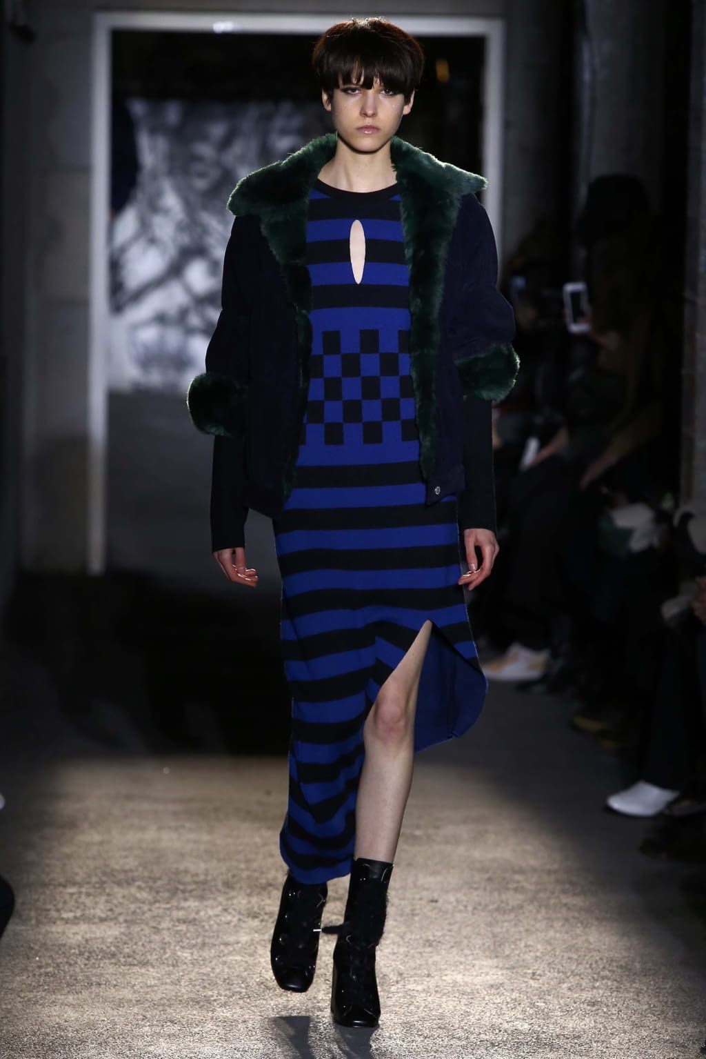 Fashion Week Paris Fall/Winter 2018 look 20 from the Victoria/tomas collection 女装