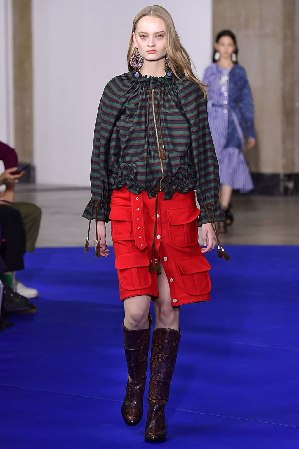 Fashion Week Paris Fall/Winter 2019 look 19 from the Victoria/tomas collection 女装