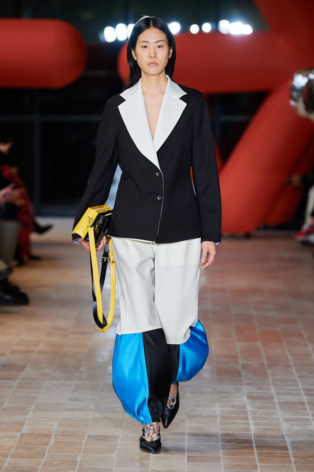 Fashion Week Paris Fall/Winter 2022 look 11 from the Victoria/tomas collection womenswear