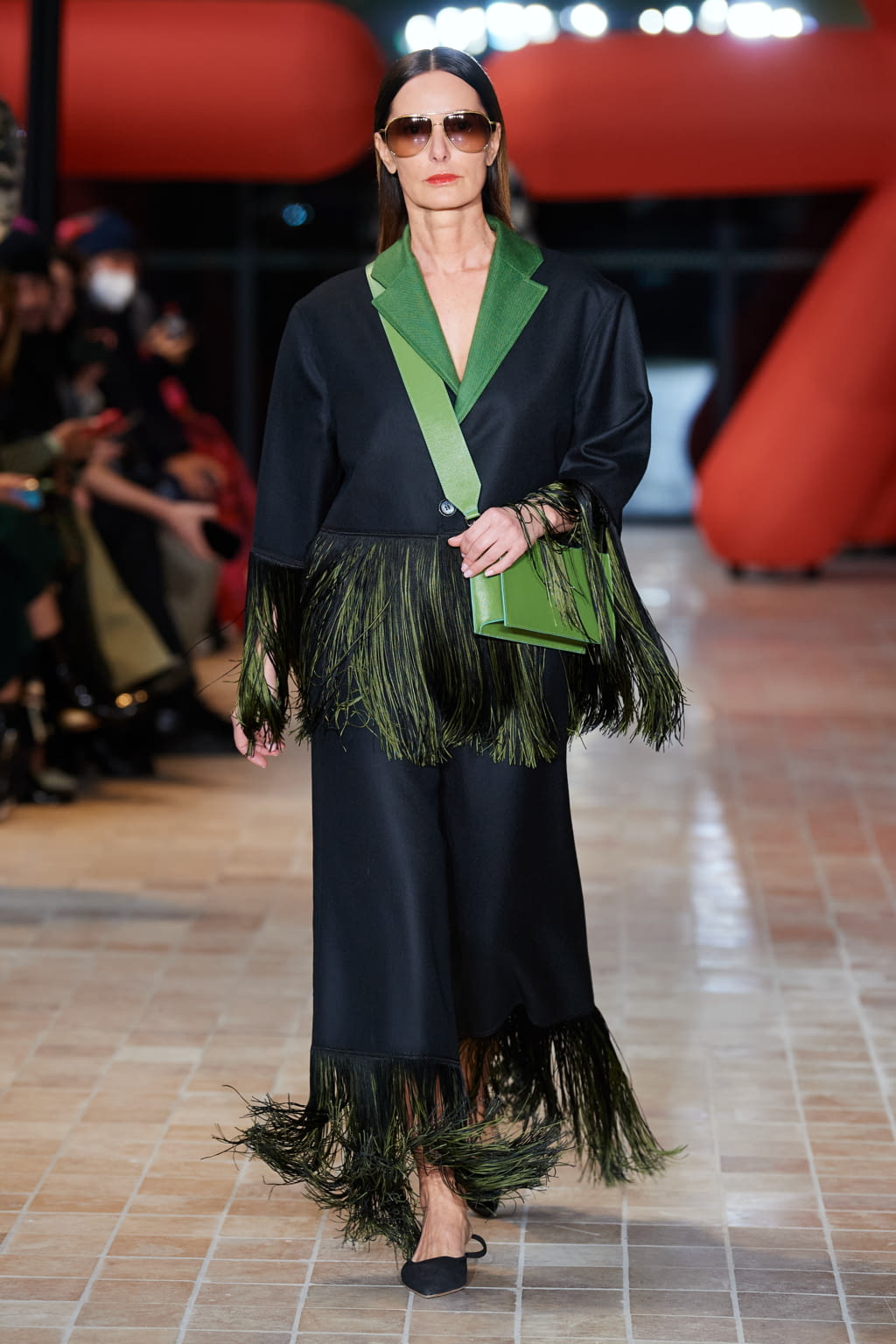 Fashion Week Paris Fall/Winter 2022 look 21 de la collection Victoria/tomas womenswear
