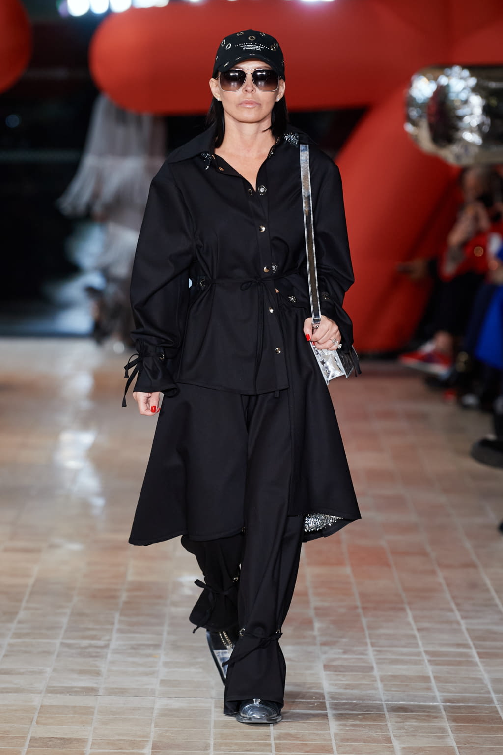 Fashion Week Paris Fall/Winter 2022 look 29 from the Victoria/tomas collection 女装
