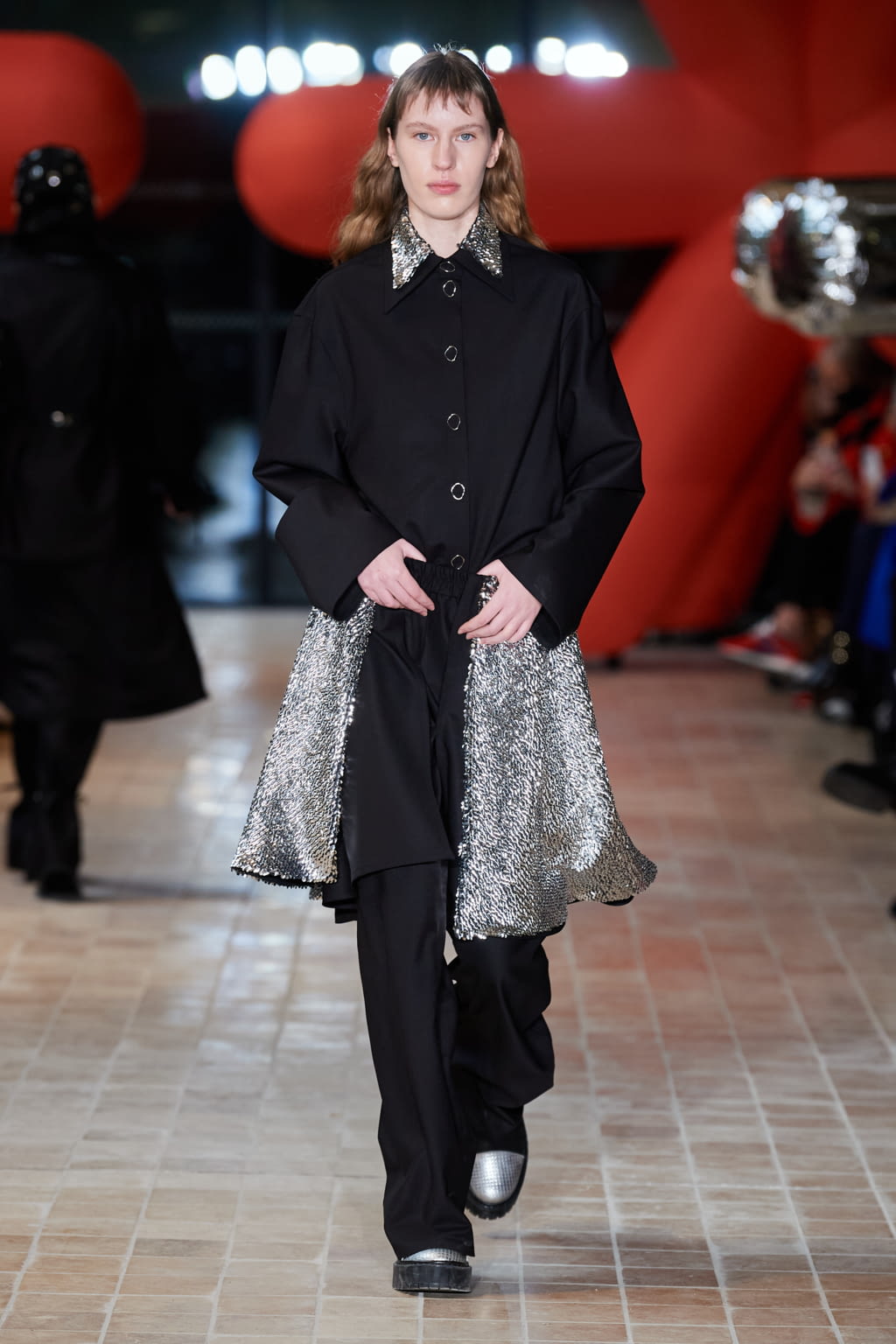 Fashion Week Paris Fall/Winter 2022 look 30 from the Victoria/tomas collection 女装