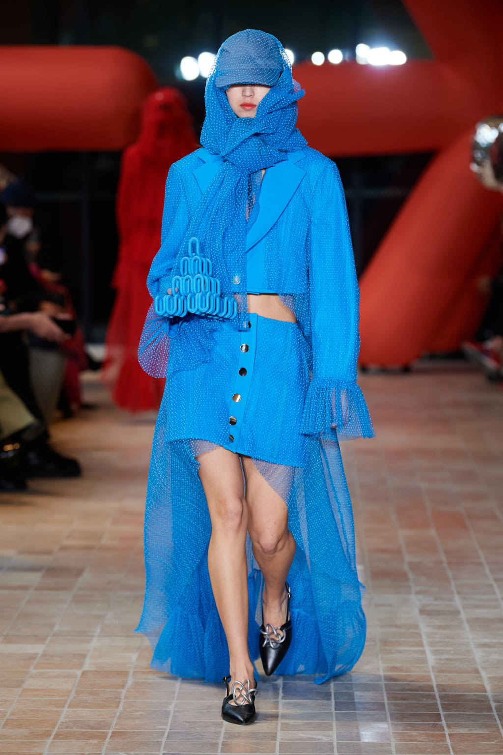 Fashion Week Paris Fall/Winter 2022 look 37 from the Victoria/tomas collection 女装
