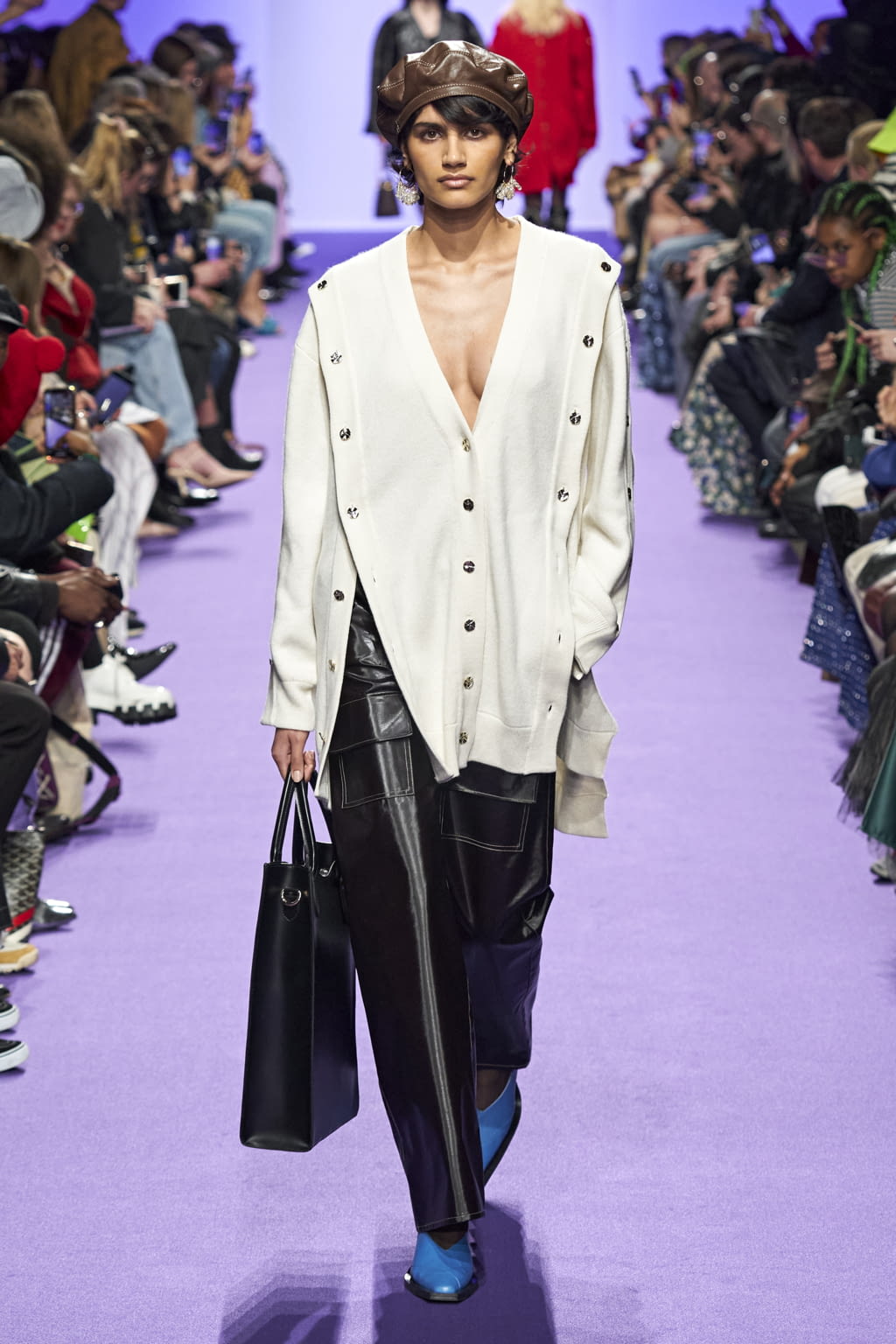 Fashion Week Paris Fall/Winter 2020 look 6 de la collection Victoria/tomas womenswear
