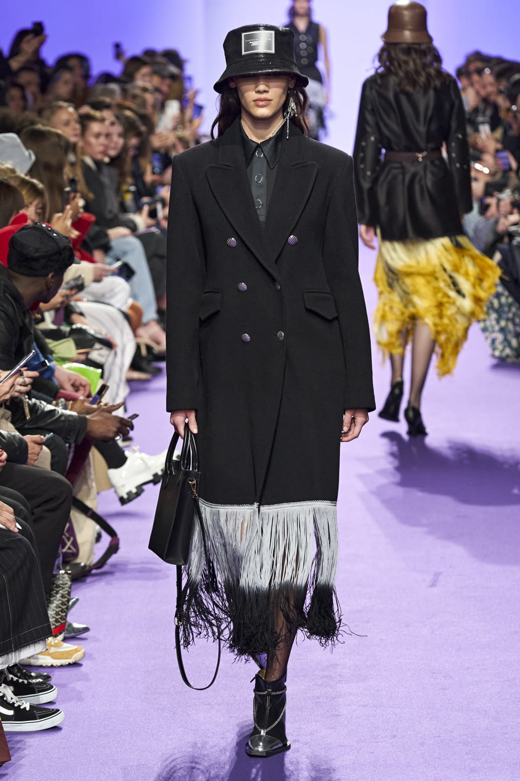 Fashion Week Paris Fall/Winter 2020 look 16 de la collection Victoria/tomas womenswear