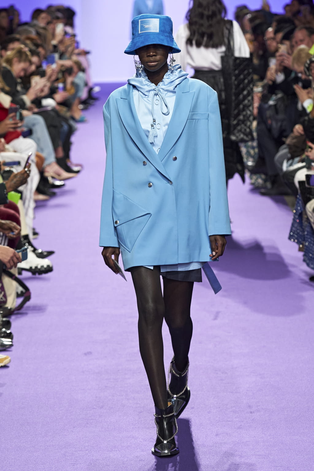 Fashion Week Paris Fall/Winter 2020 look 22 from the Victoria/tomas collection womenswear