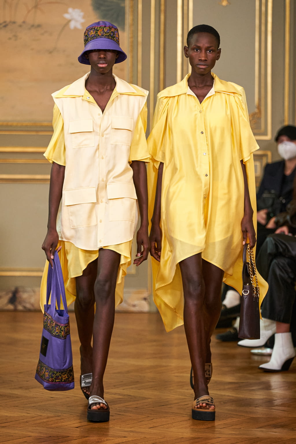 Fashion Week Paris Spring/Summer 2021 look 3 from the Victoria/tomas collection 女装