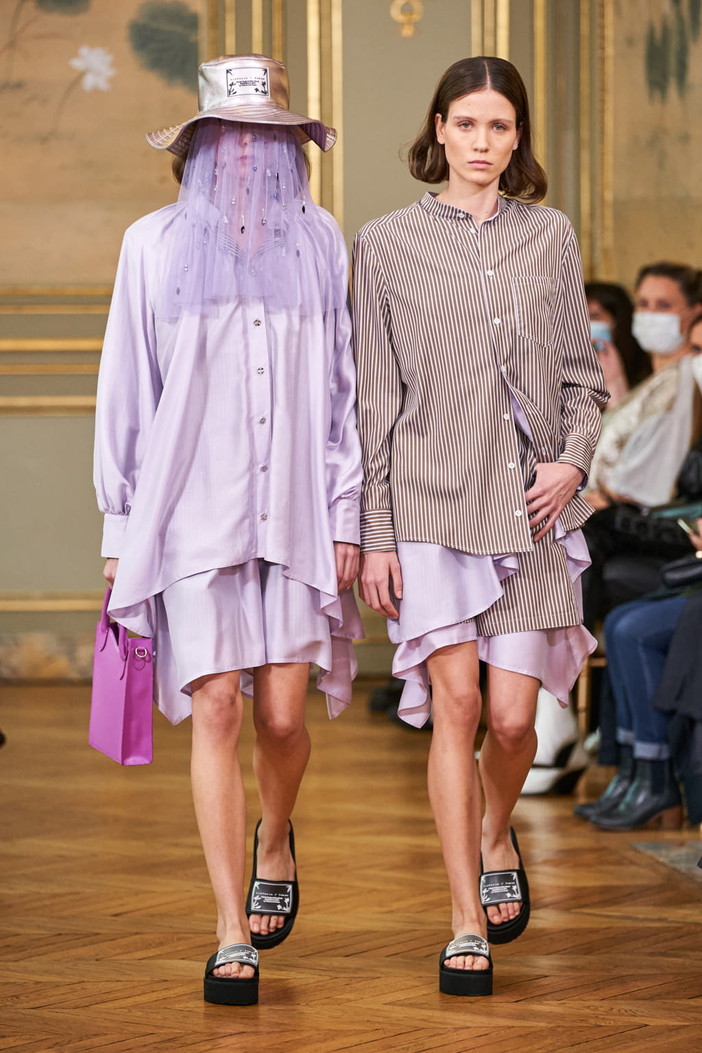 Fashion Week Paris Spring/Summer 2021 look 9 from the Victoria/tomas collection 女装