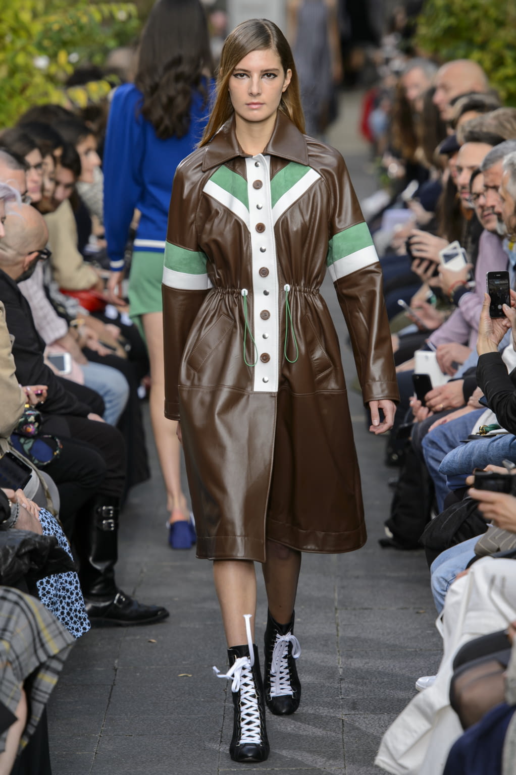 Fashion Week Paris Spring/Summer 2018 look 14 from the Victoria/tomas collection womenswear