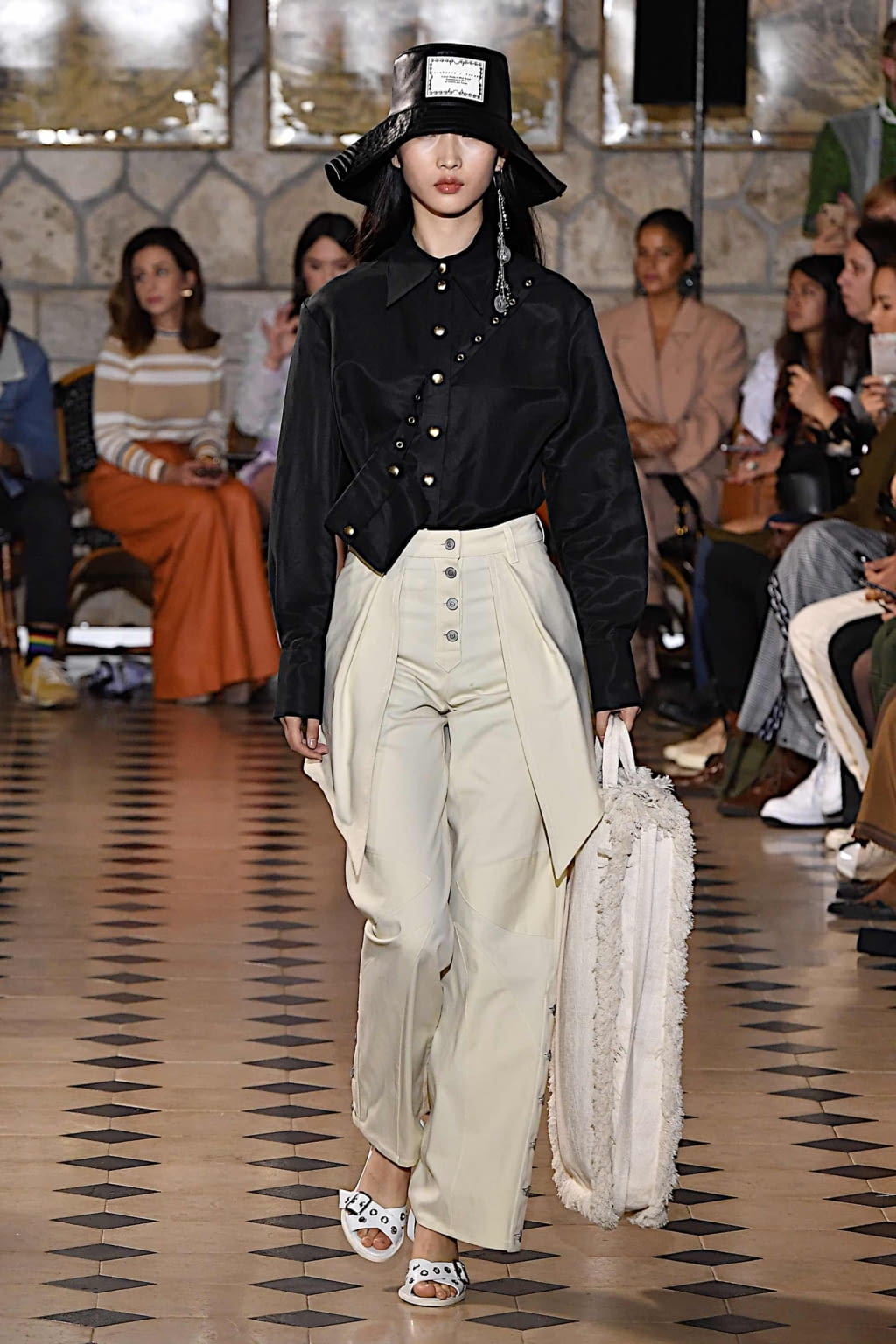 Fashion Week Paris Spring/Summer 2020 look 18 from the Victoria/tomas collection womenswear