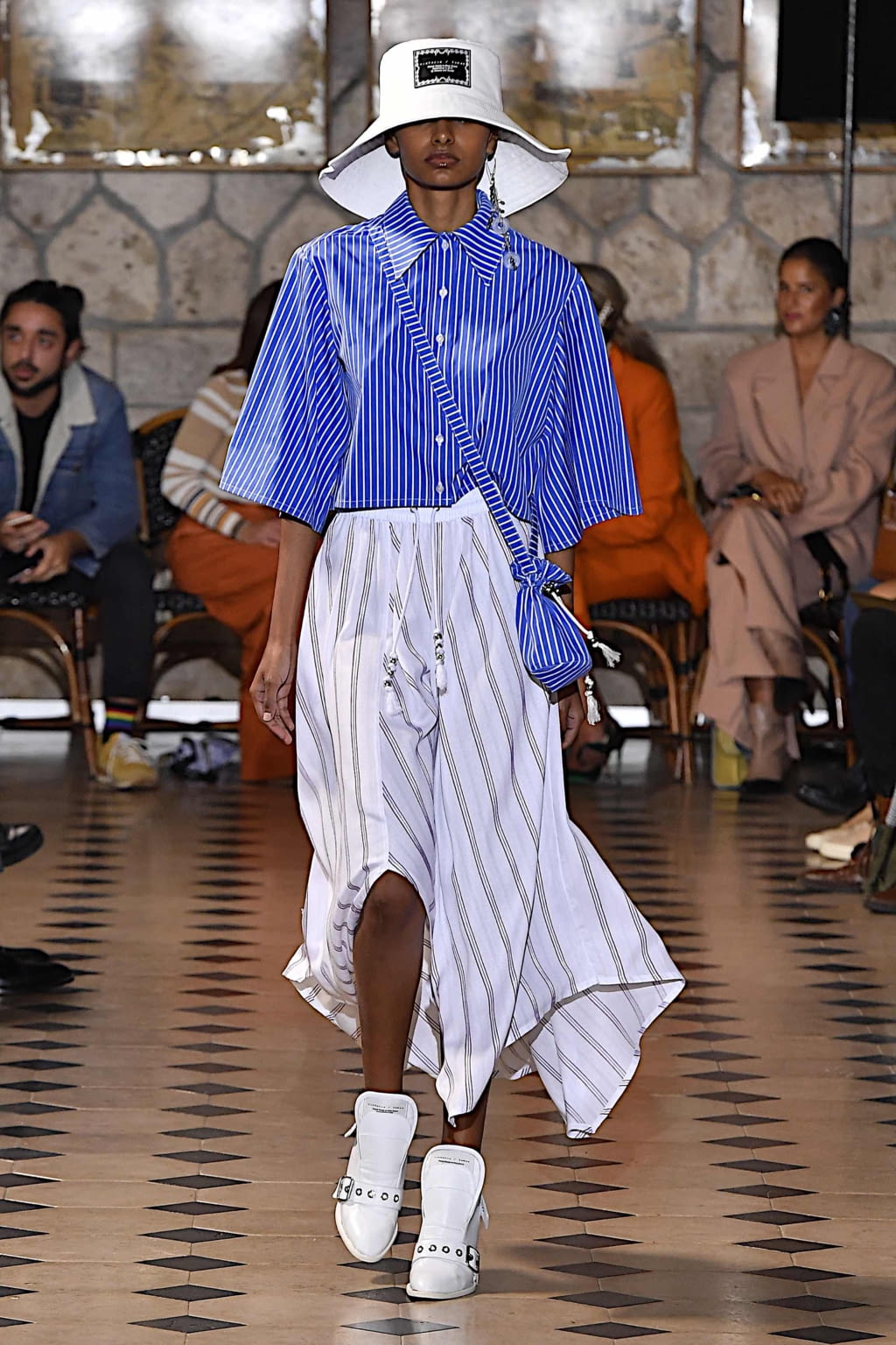 Fashion Week Paris Spring/Summer 2020 look 25 from the Victoria/tomas collection womenswear