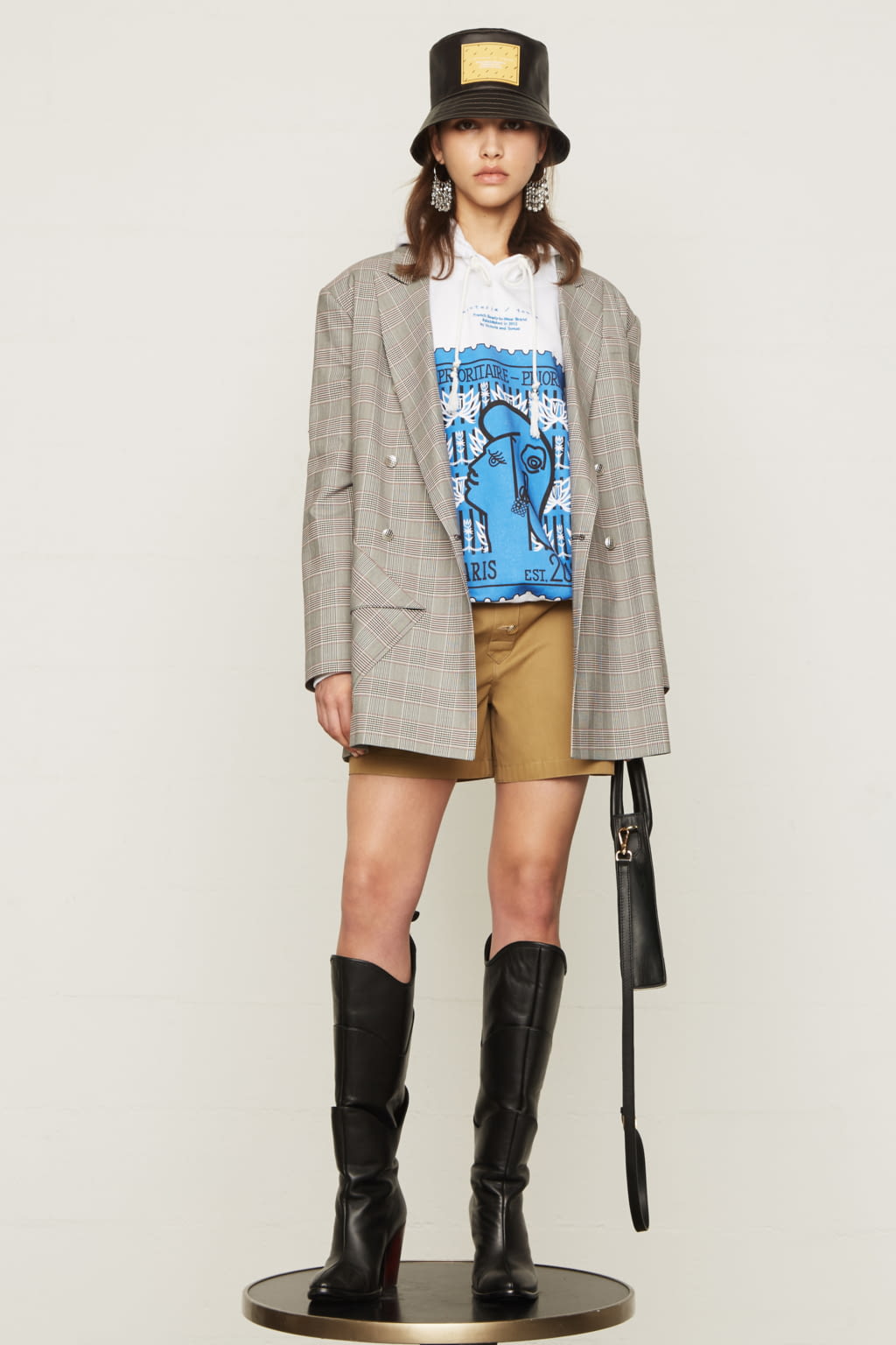 Fashion Week Paris Pre-Fall 2020 look 2 from the Victoria/tomas collection 女装