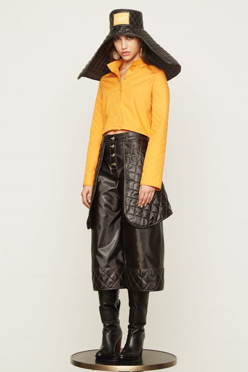Fashion Week Paris Pre-Fall 2020 look 8 from the Victoria/tomas collection womenswear
