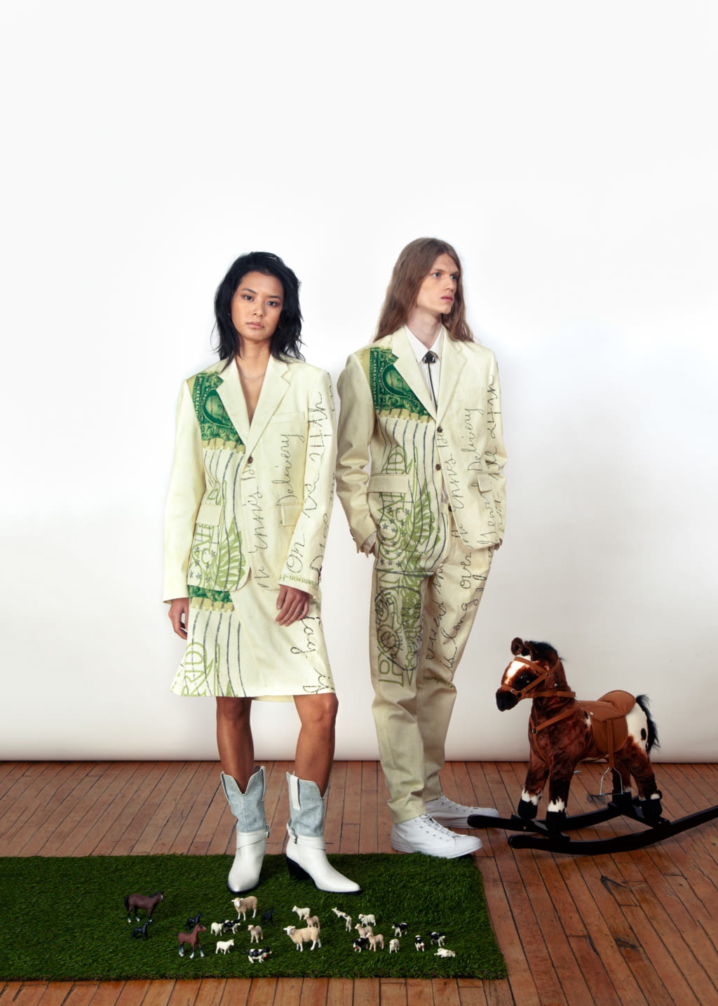 Fashion Week New York Fall/Winter 2021 look 1 de la collection Victor Li womenswear