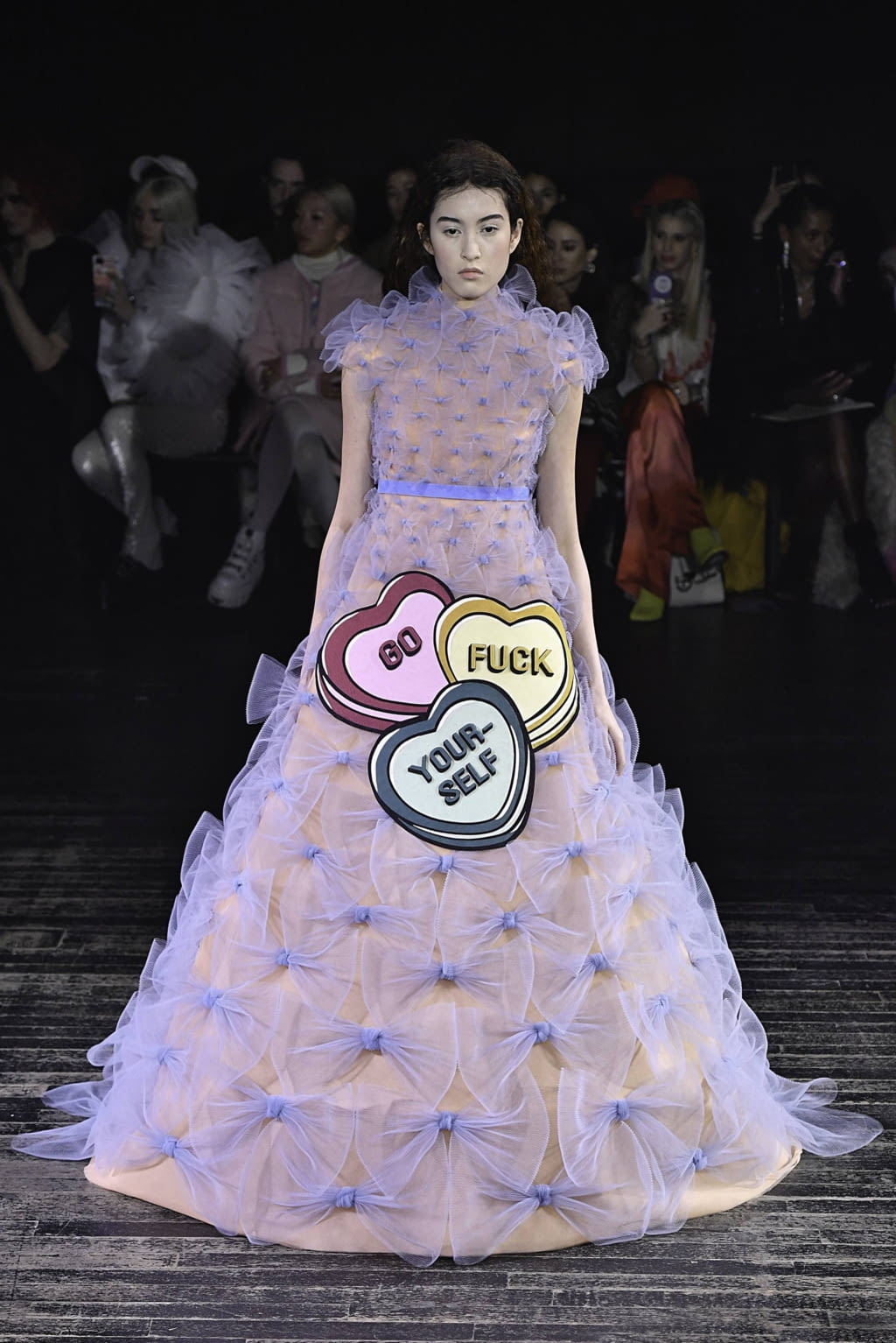 Fashion Week Paris Spring/Summer 2019 look 16 from the Viktor & Rolf collection couture