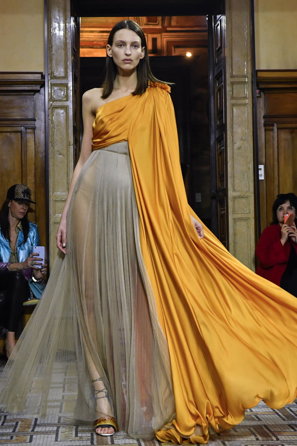 Fashion Week Milan Fall/Winter 2017 look 10 from the Vionnet collection womenswear