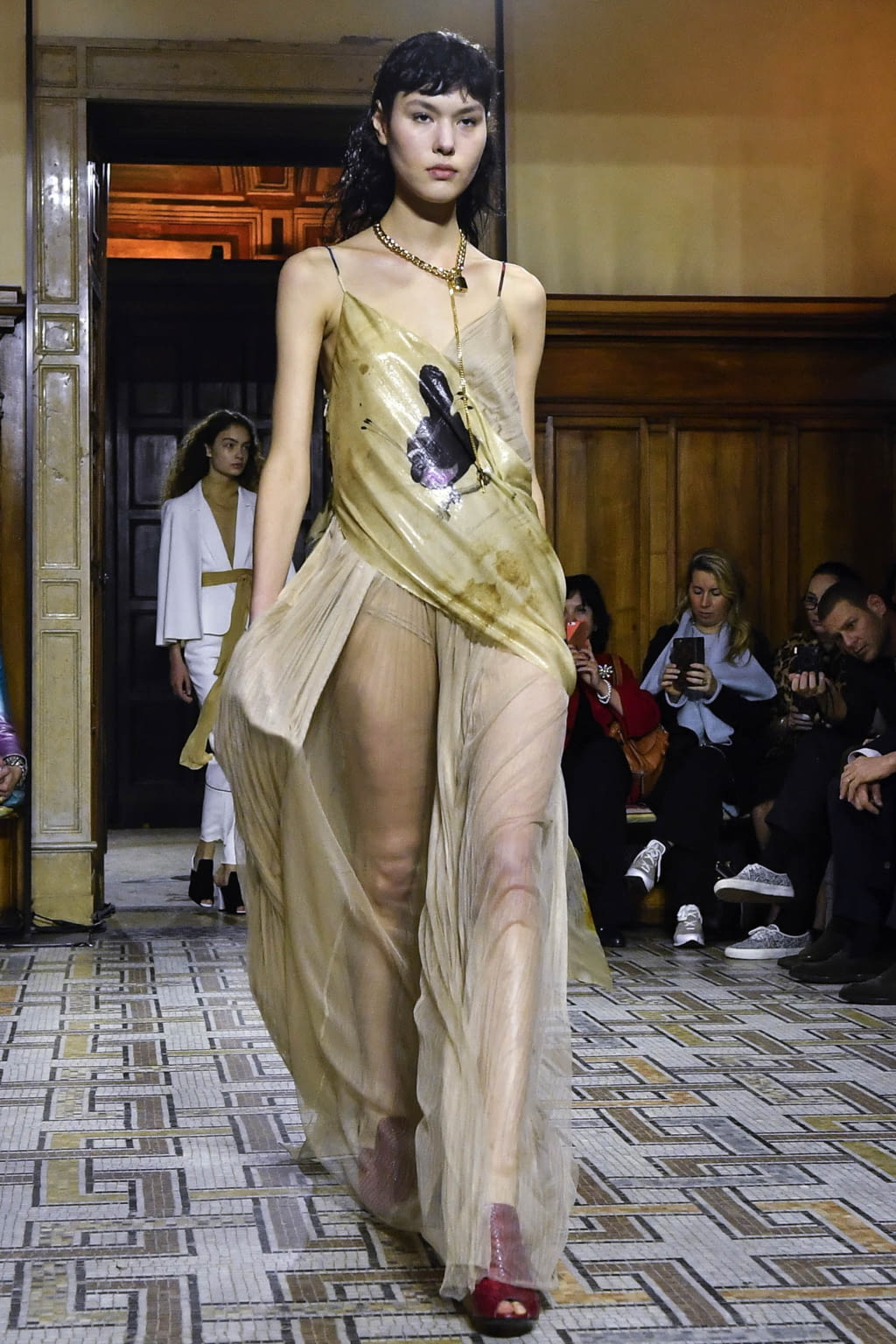 Fashion Week Milan Fall/Winter 2017 look 14 from the Vionnet collection womenswear