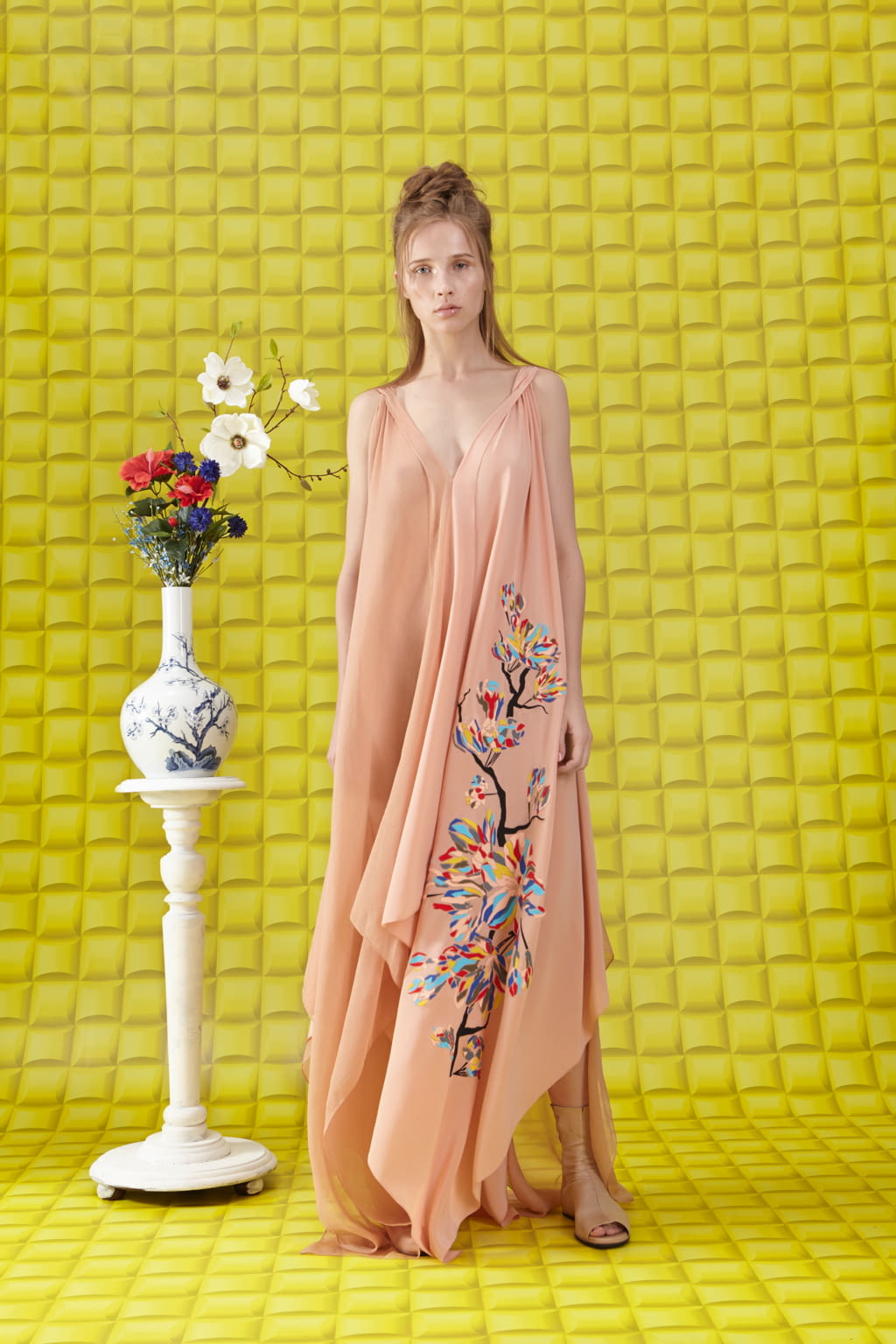 Fashion Week Milan Resort 2018 look 19 from the Vionnet collection 女装