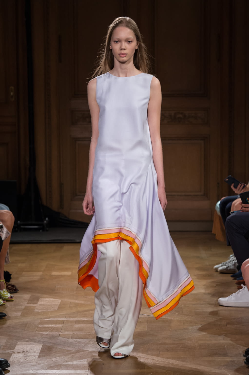 Fashion Week Paris Spring/Summer 2017 look 3 from the Vionnet collection 女装