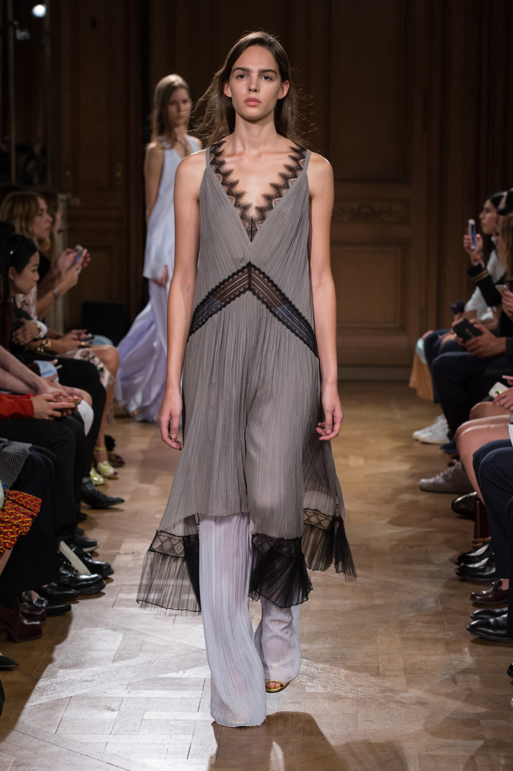 Fashion Week Paris Spring/Summer 2017 look 9 from the Vionnet collection womenswear