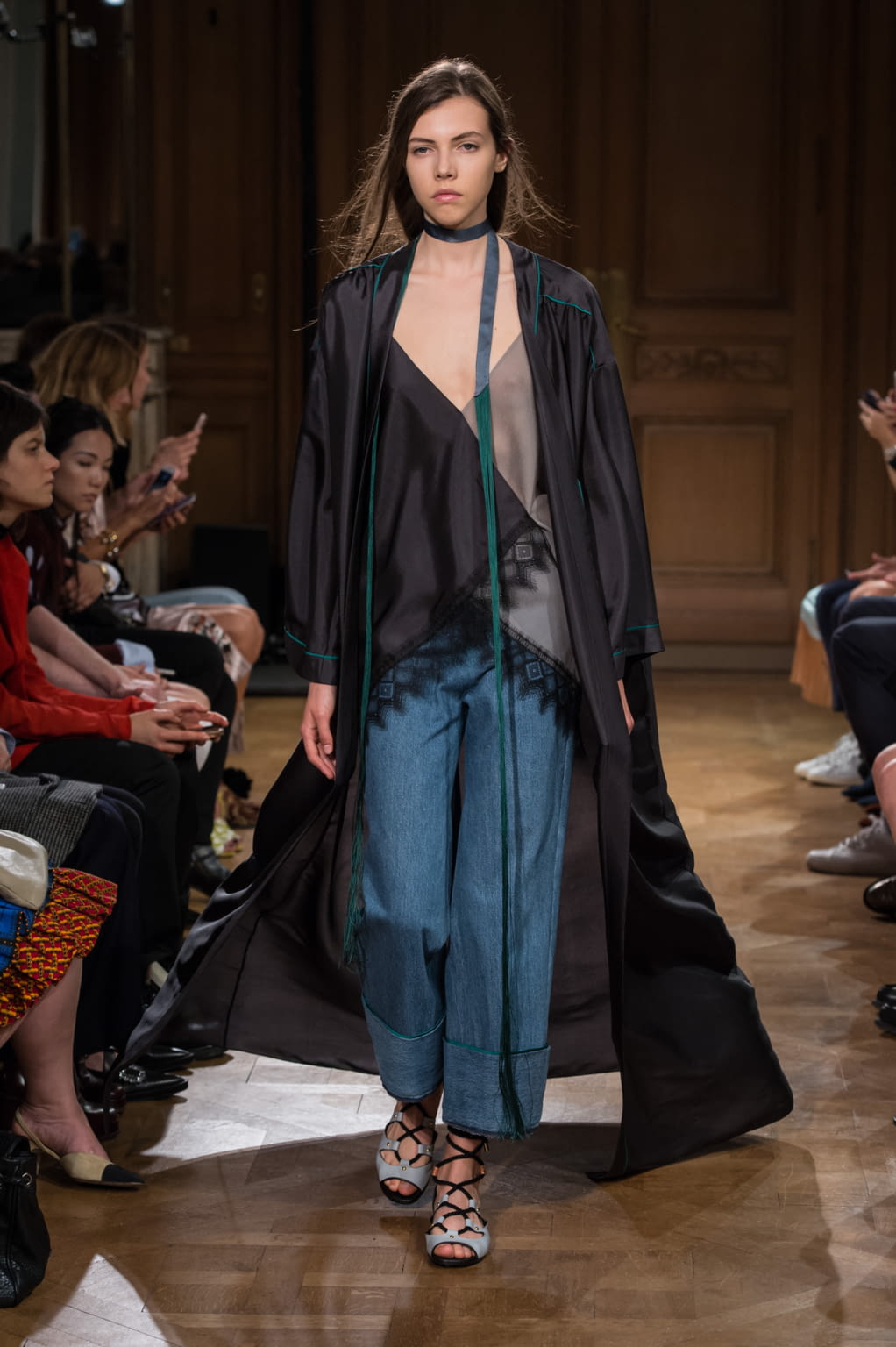 Fashion Week Paris Spring/Summer 2017 look 16 from the Vionnet collection womenswear