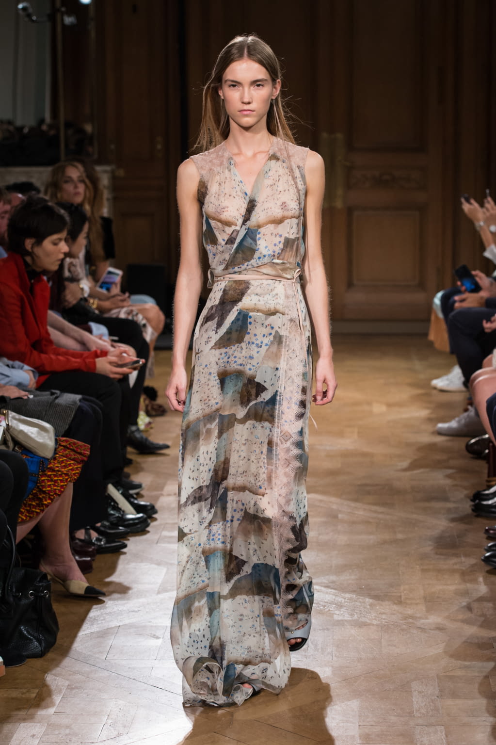 Fashion Week Paris Spring/Summer 2017 look 18 from the Vionnet collection 女装