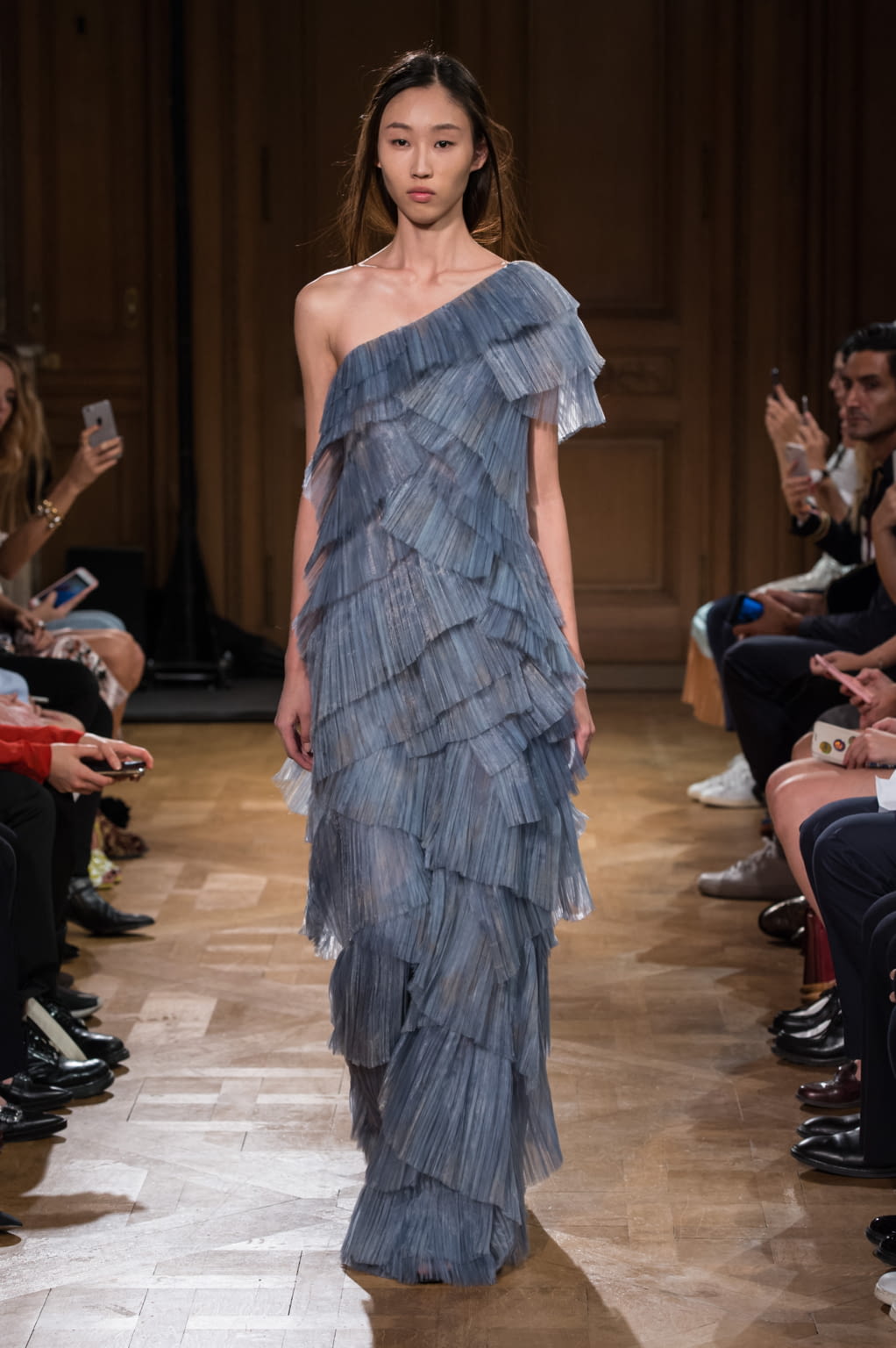 Fashion Week Paris Spring/Summer 2017 look 19 from the Vionnet collection 女装