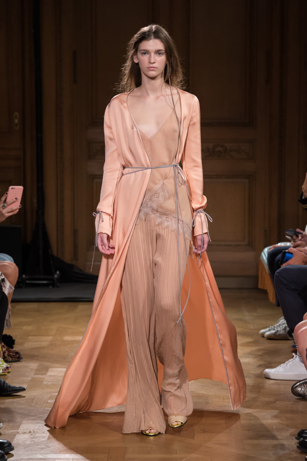 Fashion Week Paris Spring/Summer 2017 look 23 from the Vionnet collection womenswear