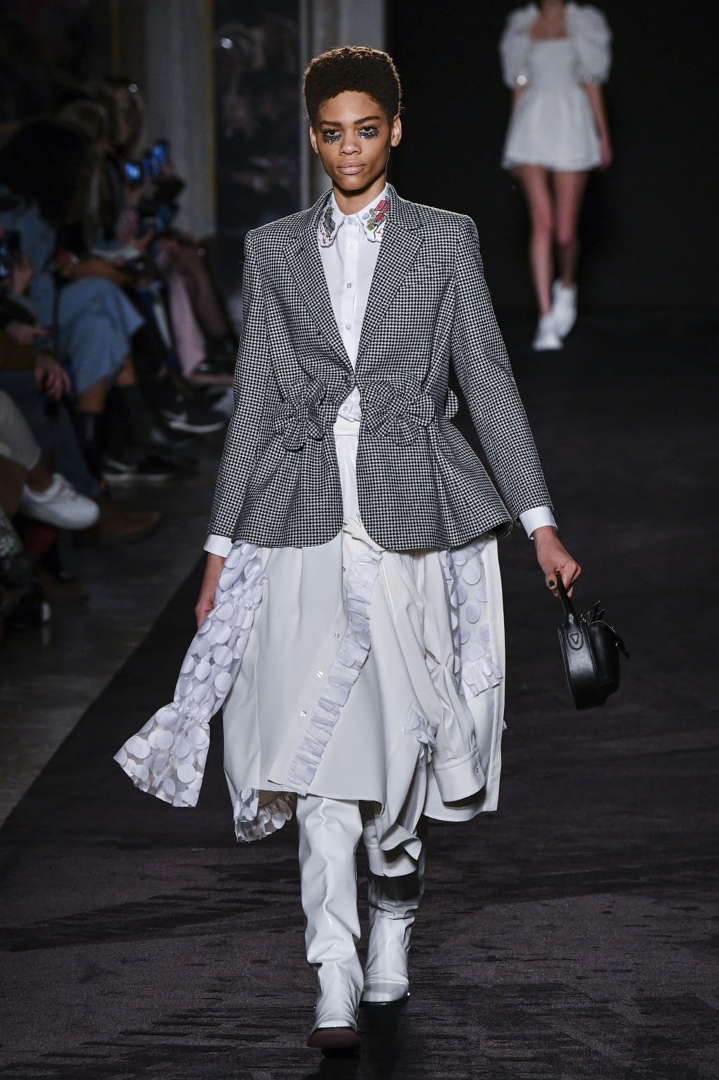 Fashion Week Milan Fall/Winter 2020 look 38 from the Vivetta collection 女装
