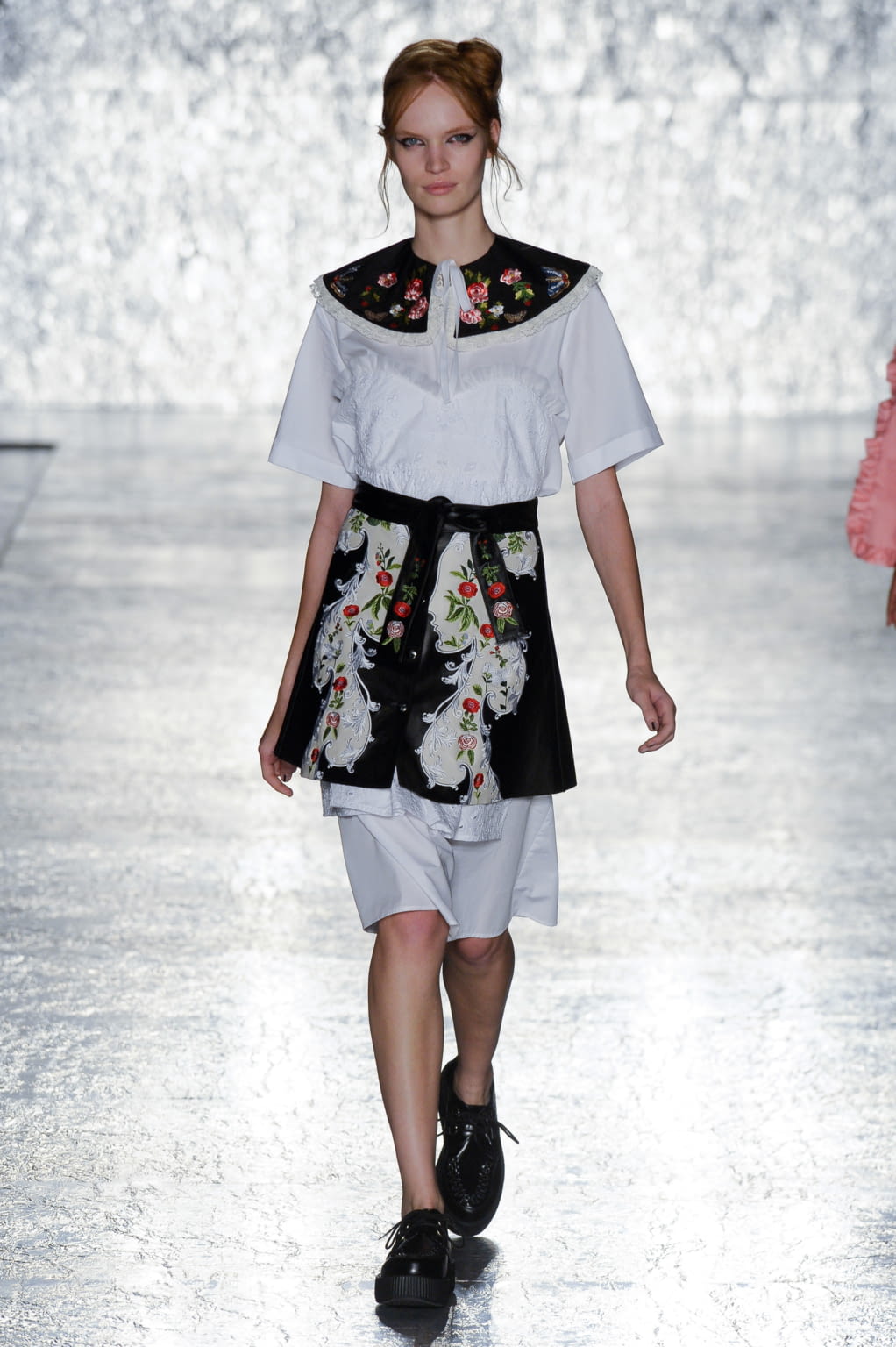 Fashion Week Milan Spring/Summer 2017 look 15 from the Vivetta collection 女装