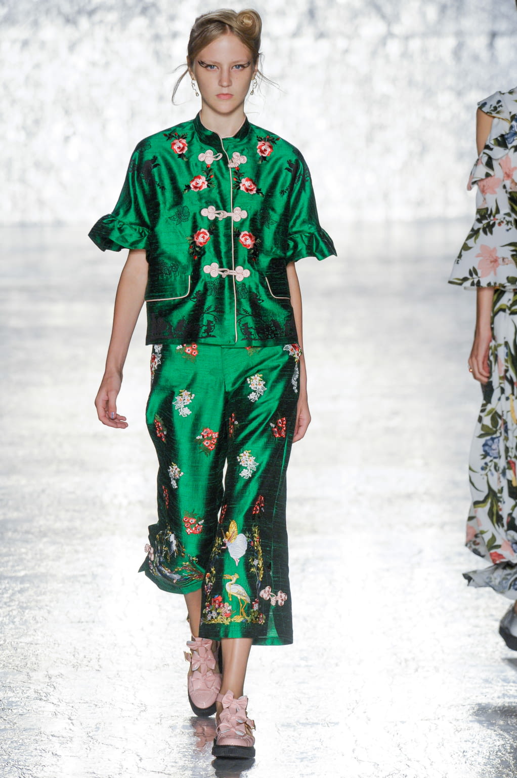 Fashion Week Milan Spring/Summer 2017 look 31 from the Vivetta collection 女装