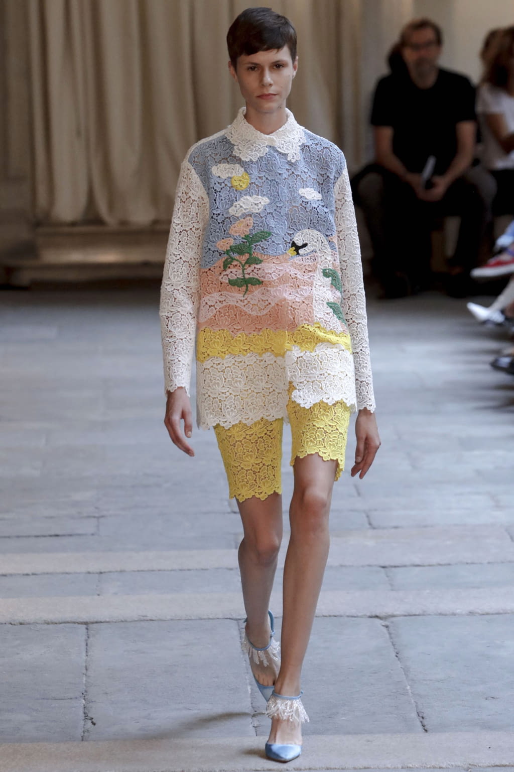 Fashion Week Milan Spring/Summer 2019 look 18 from the Vivetta collection 女装