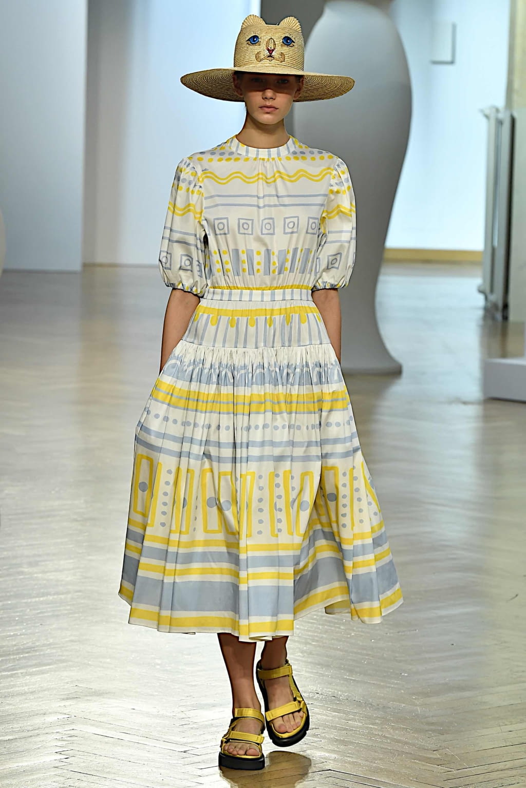 Fashion Week Milan Spring/Summer 2020 look 17 from the Vivetta collection womenswear