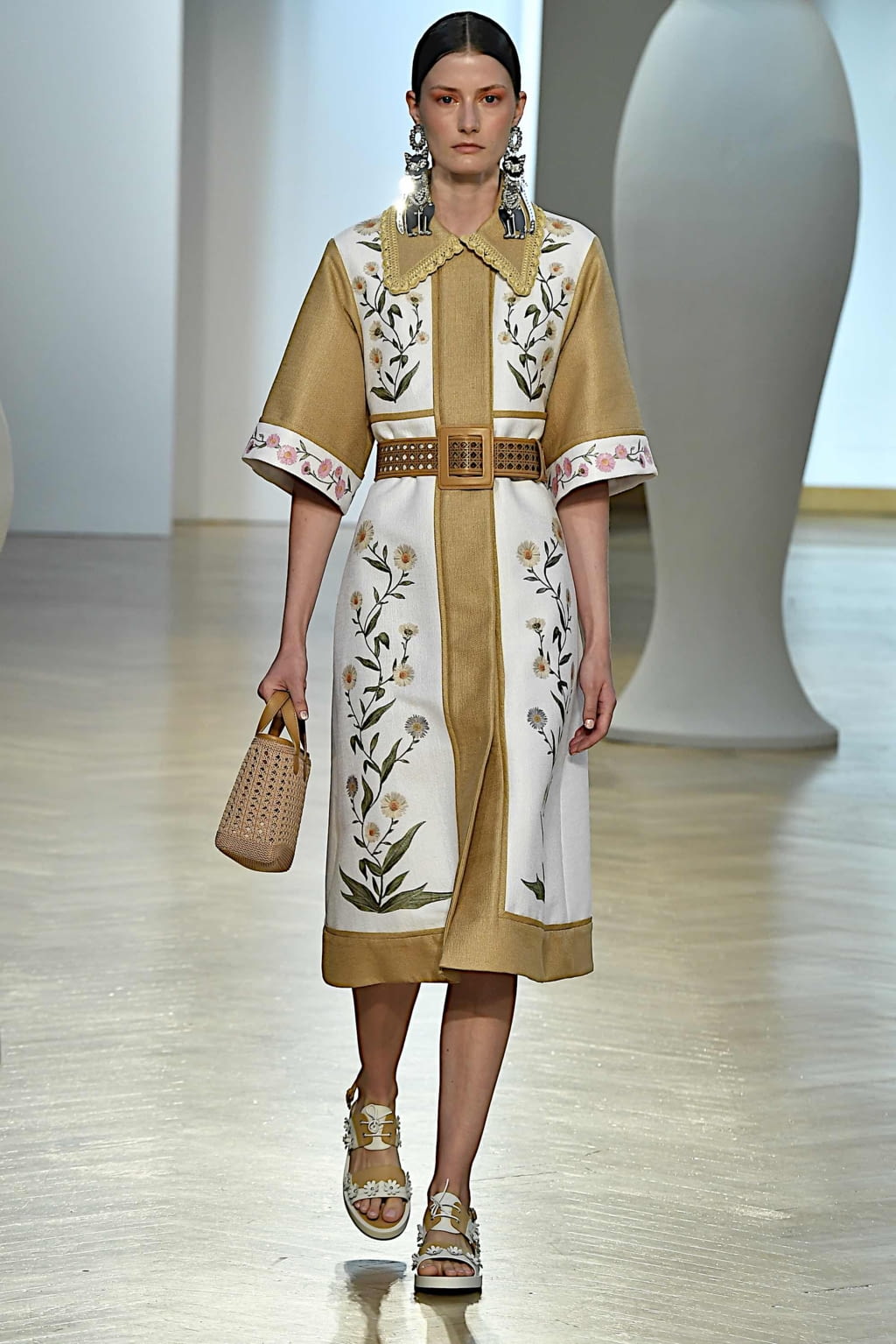 Fashion Week Milan Spring/Summer 2020 look 22 from the Vivetta collection womenswear