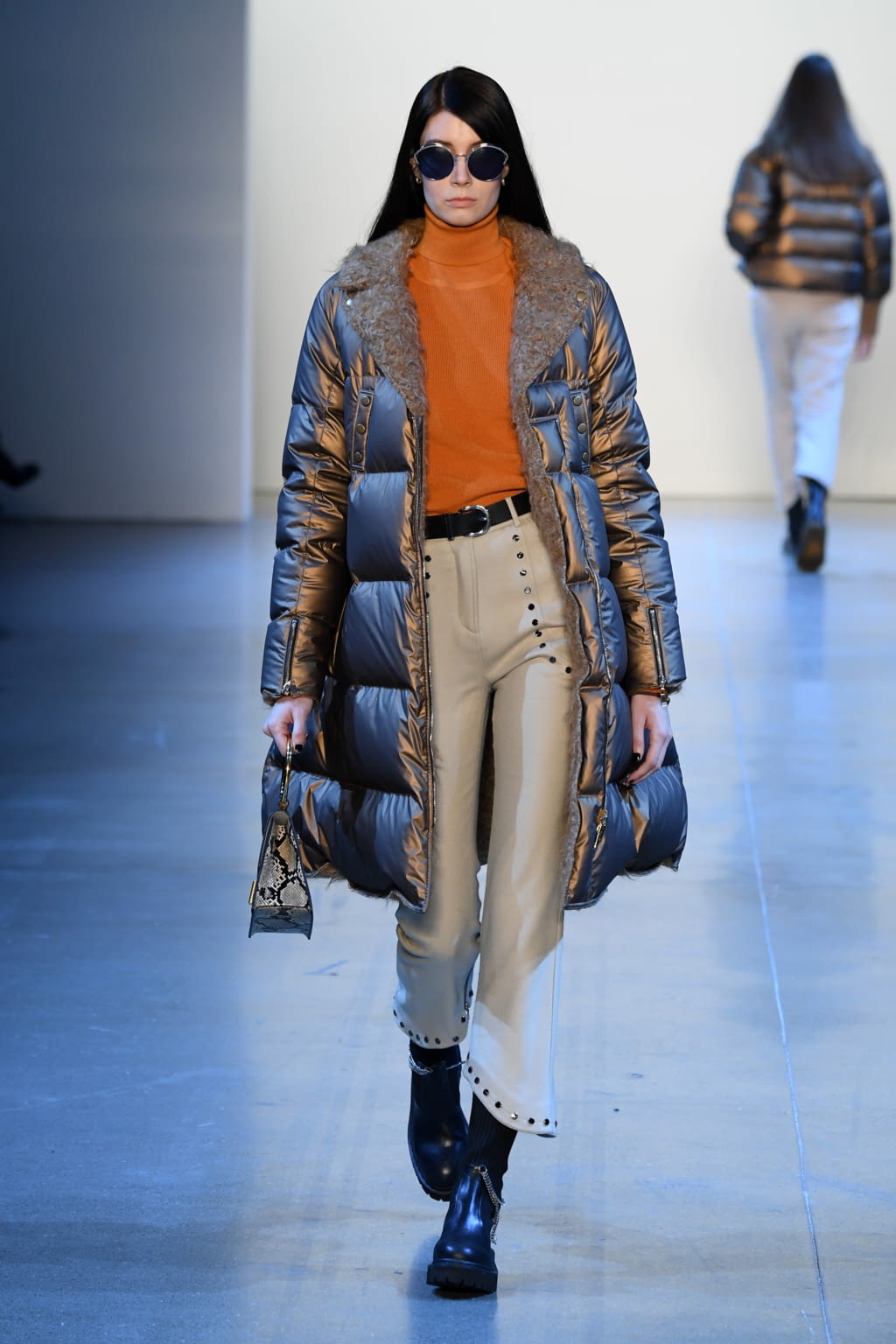 Fashion Week New York Fall/Winter 2020 look 3 from the Vivienne Hu collection womenswear