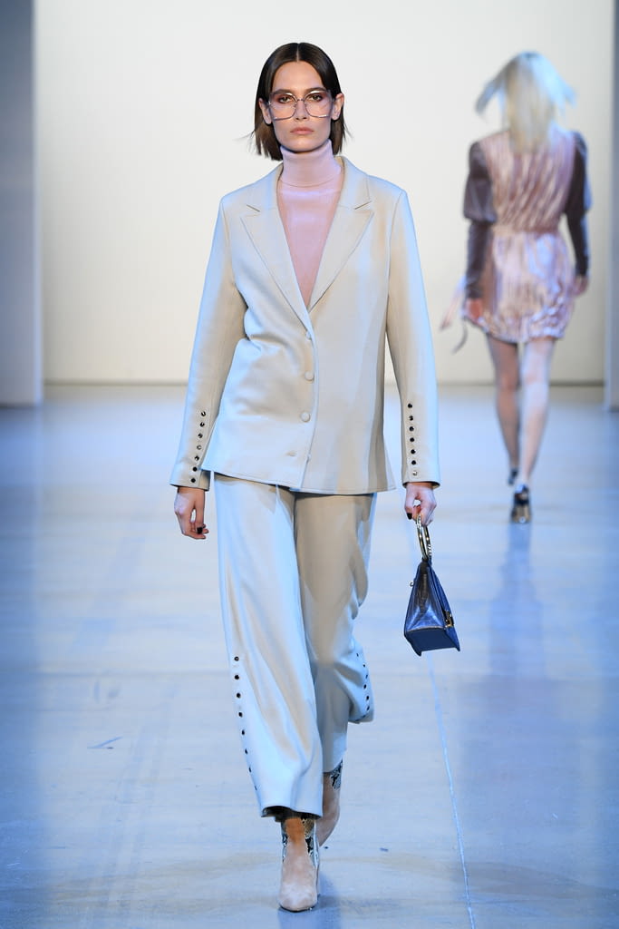 Fashion Week New York Fall/Winter 2020 look 8 de la collection Vivienne Hu womenswear