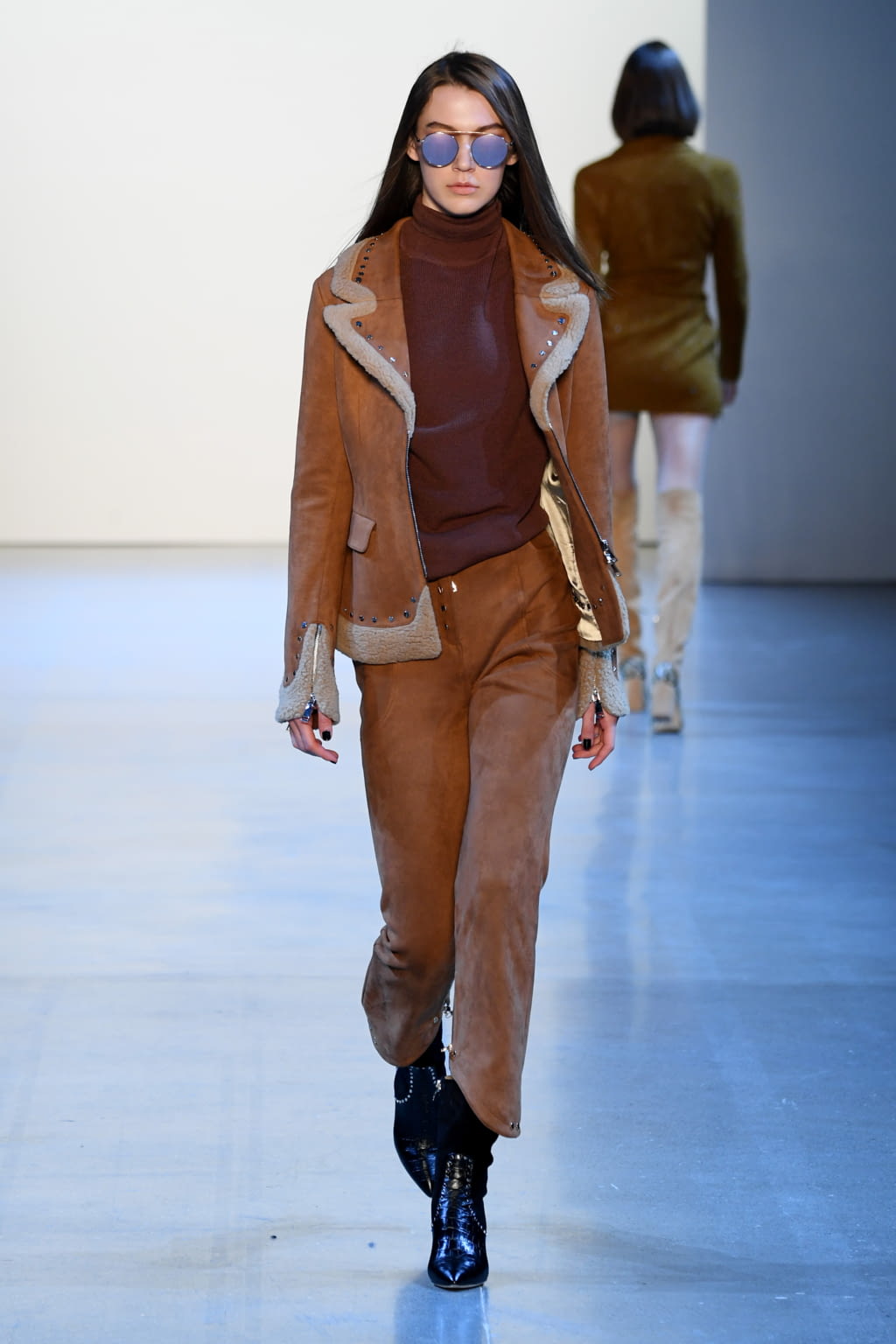 Fashion Week New York Fall/Winter 2020 look 12 de la collection Vivienne Hu womenswear