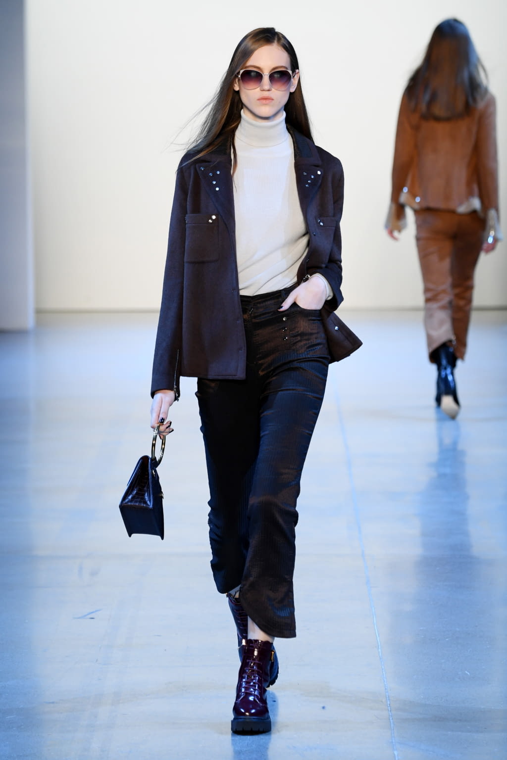 Fashion Week New York Fall/Winter 2020 look 13 from the Vivienne Hu collection womenswear