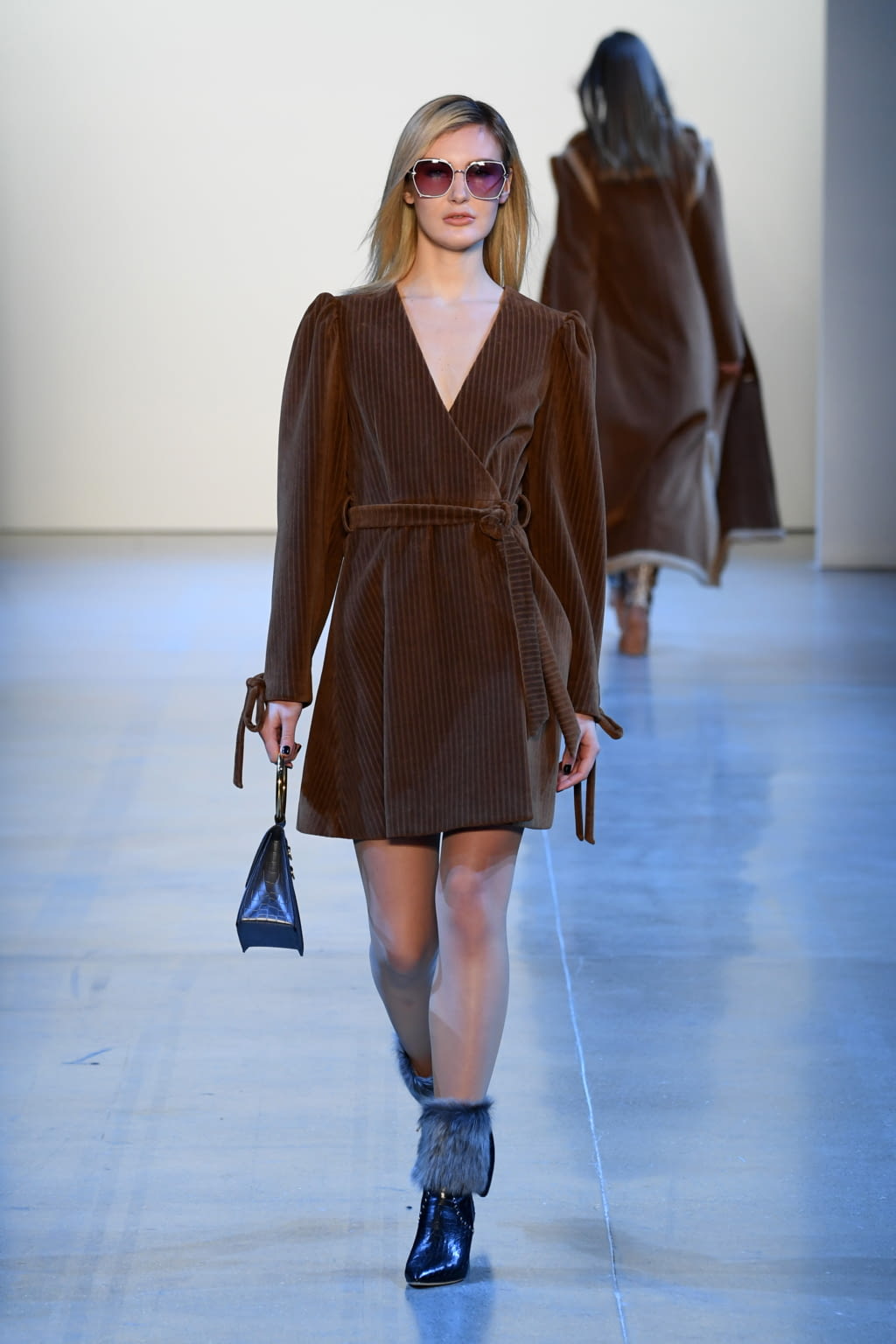 Fashion Week New York Fall/Winter 2020 look 20 from the Vivienne Hu collection womenswear