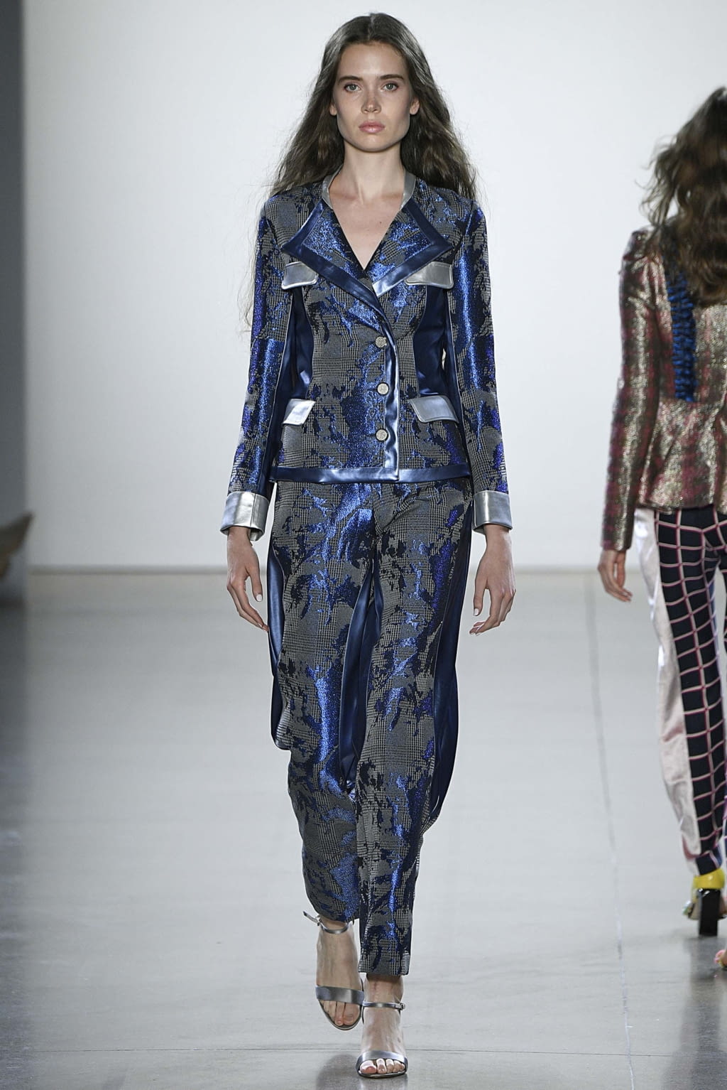Fashion Week New York Spring/Summer 2019 look 4 de la collection Vivienne Hu womenswear