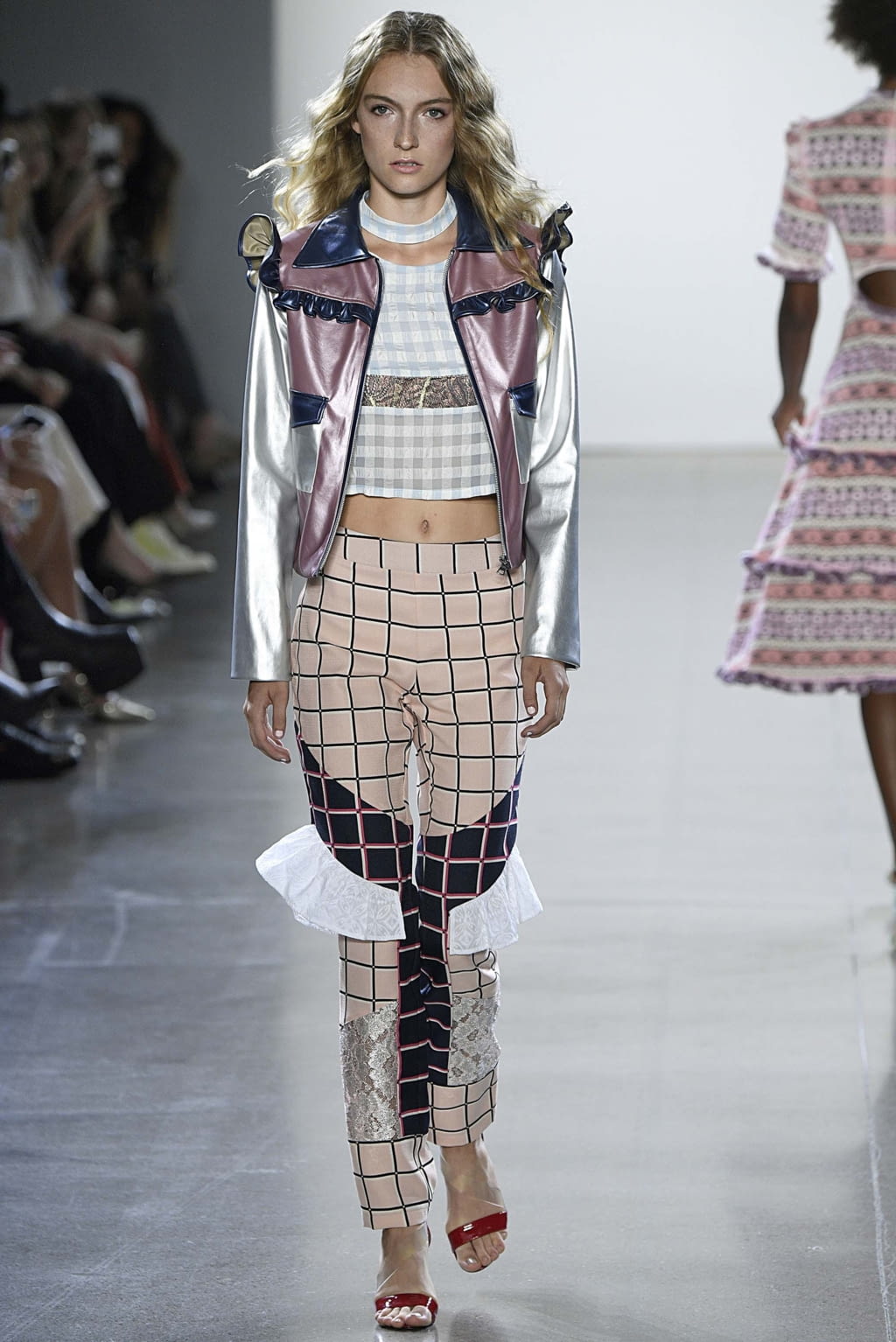 Fashion Week New York Spring/Summer 2019 look 15 from the Vivienne Hu collection 女装