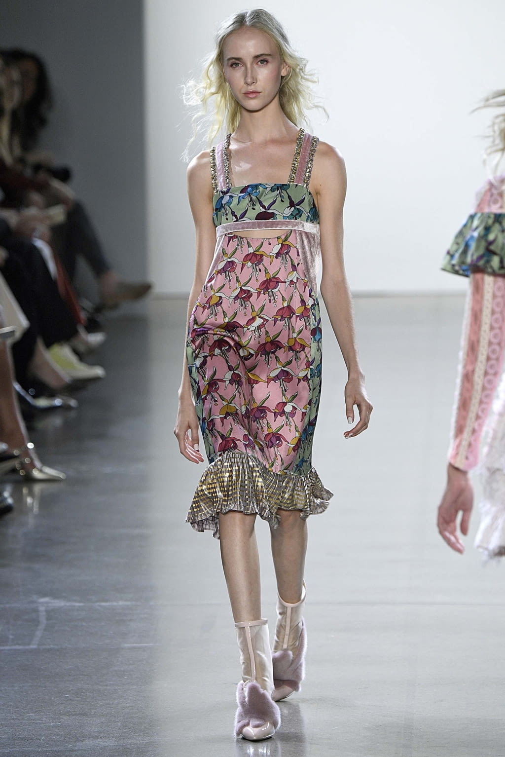Fashion Week New York Spring/Summer 2019 look 24 de la collection Vivienne Hu womenswear