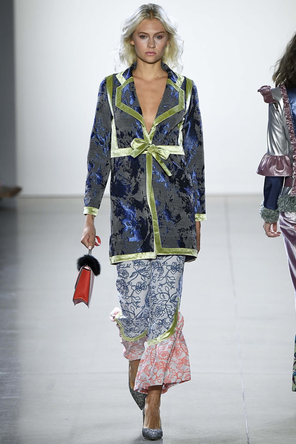 Fashion Week New York Spring/Summer 2019 look 30 from the Vivienne Hu collection 女装