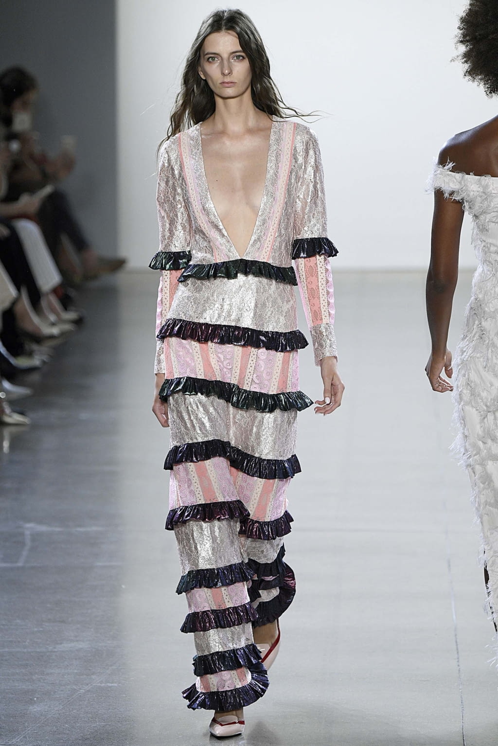 Fashion Week New York Spring/Summer 2019 look 47 from the Vivienne Hu collection 女装