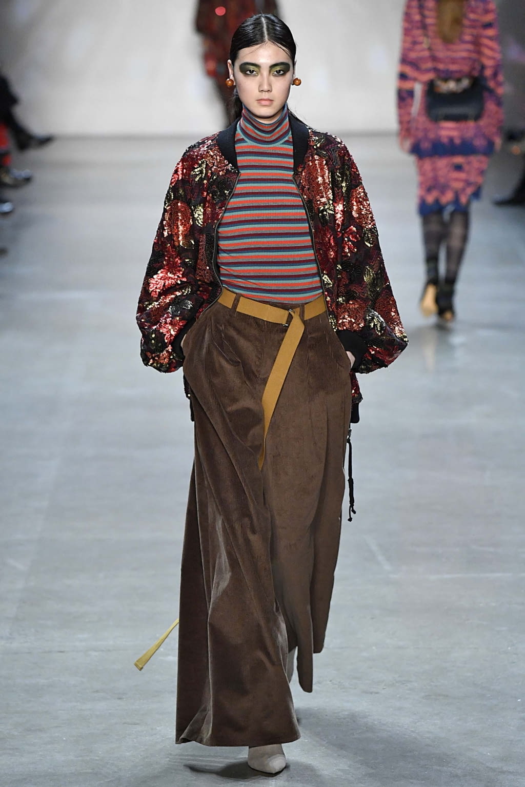 Fashion Week New York Fall/Winter 2018 look 37 from the Vivienne Tam collection 女装