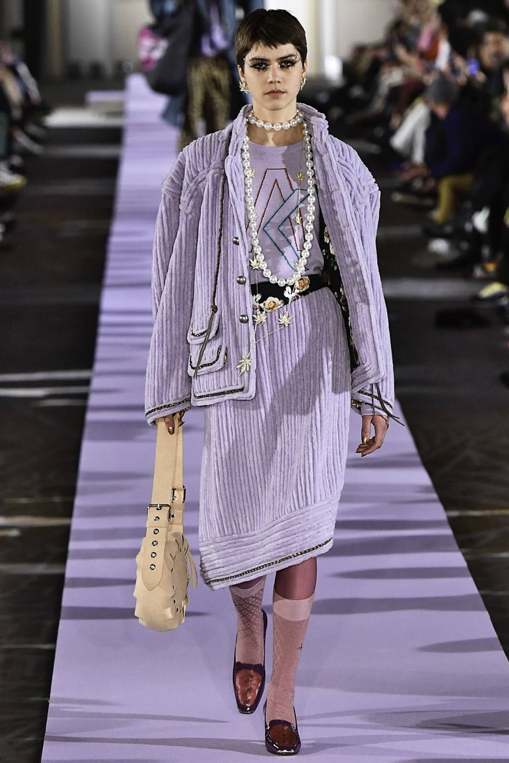 Fashion Week Paris Fall/Winter 2019 look 9 de la collection Andreas Kronthaler for Vivienne Westwood womenswear